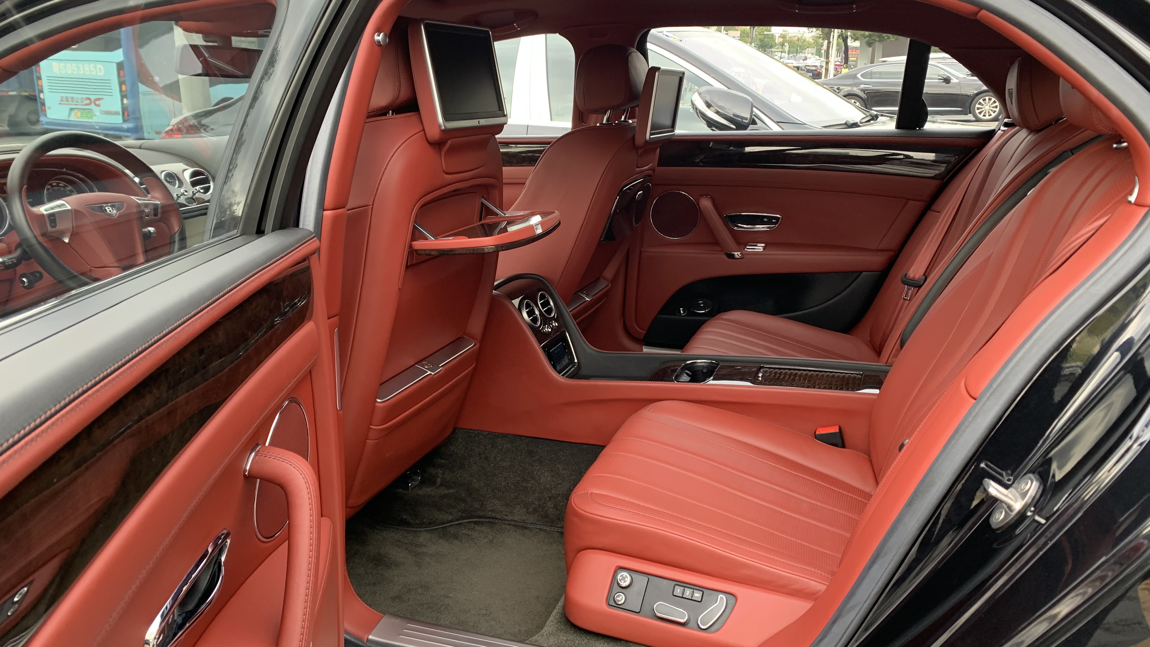 宾利飞驰 2014款 4.0T V8 尊贵版