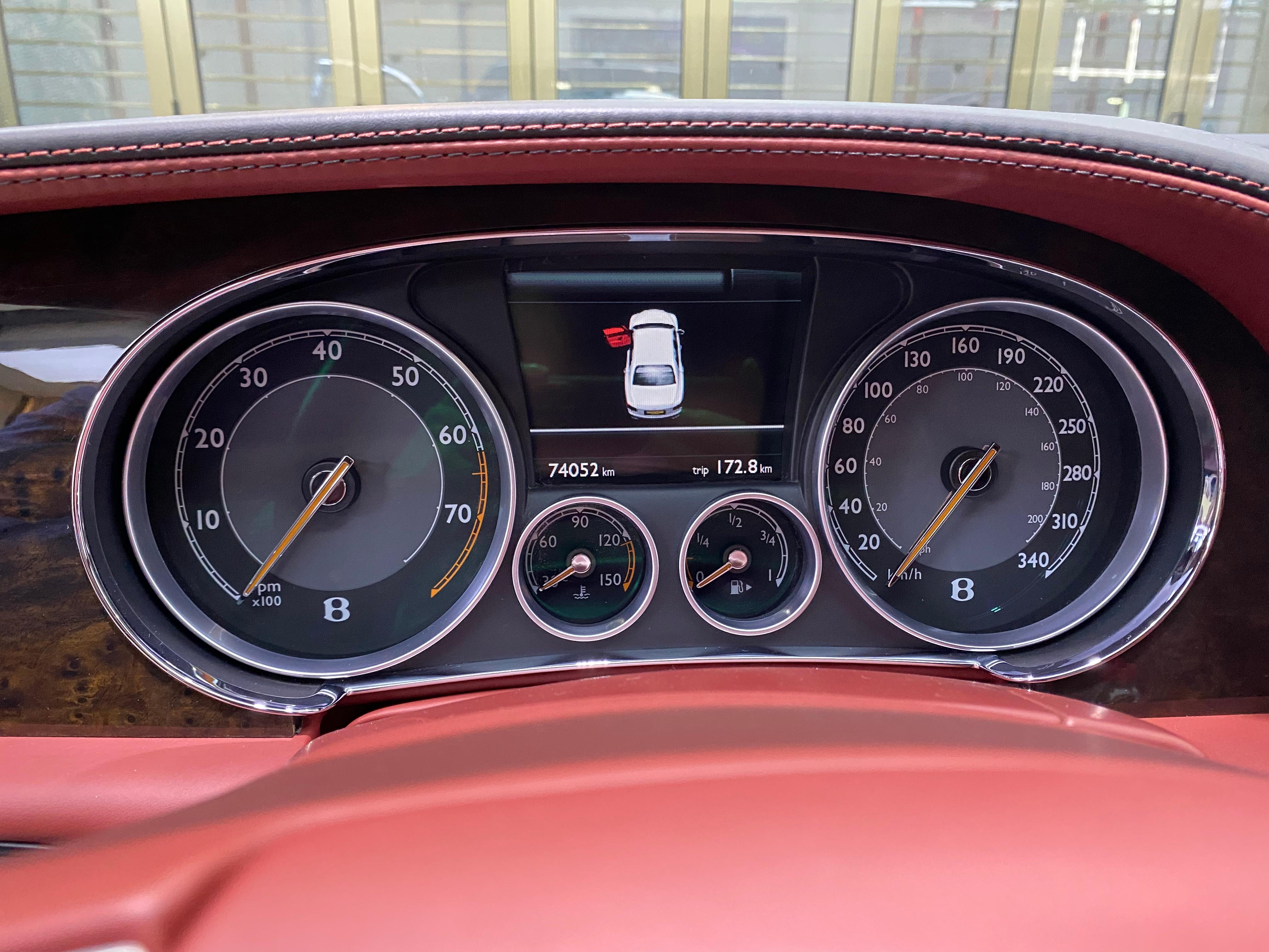 宾利飞驰 2014款 4.0T V8 尊贵版