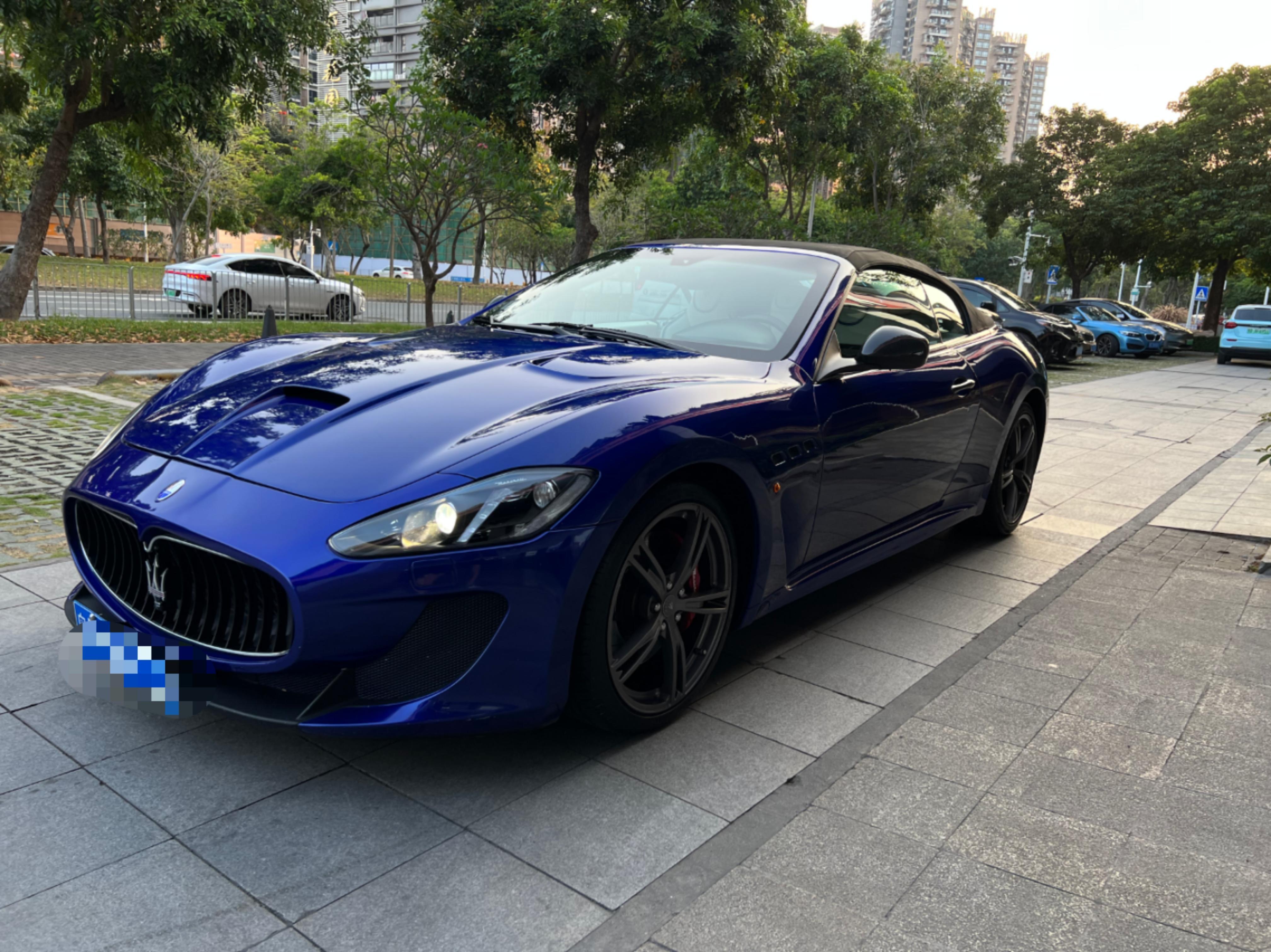 玛莎拉蒂GT Grαr Cabrio 2015款4.7L MC百年纪念版