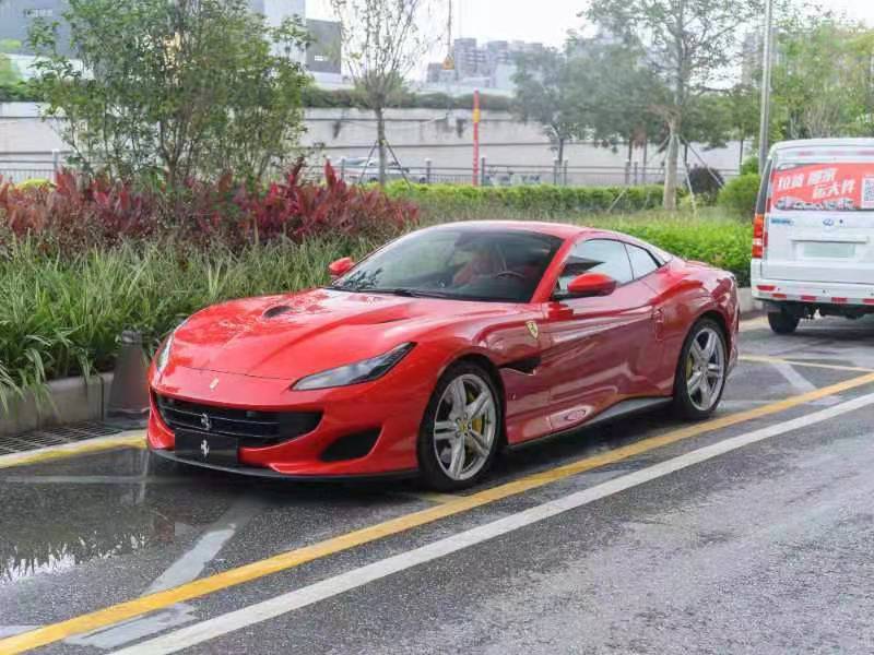 法拉利Portofino红色2019年04月