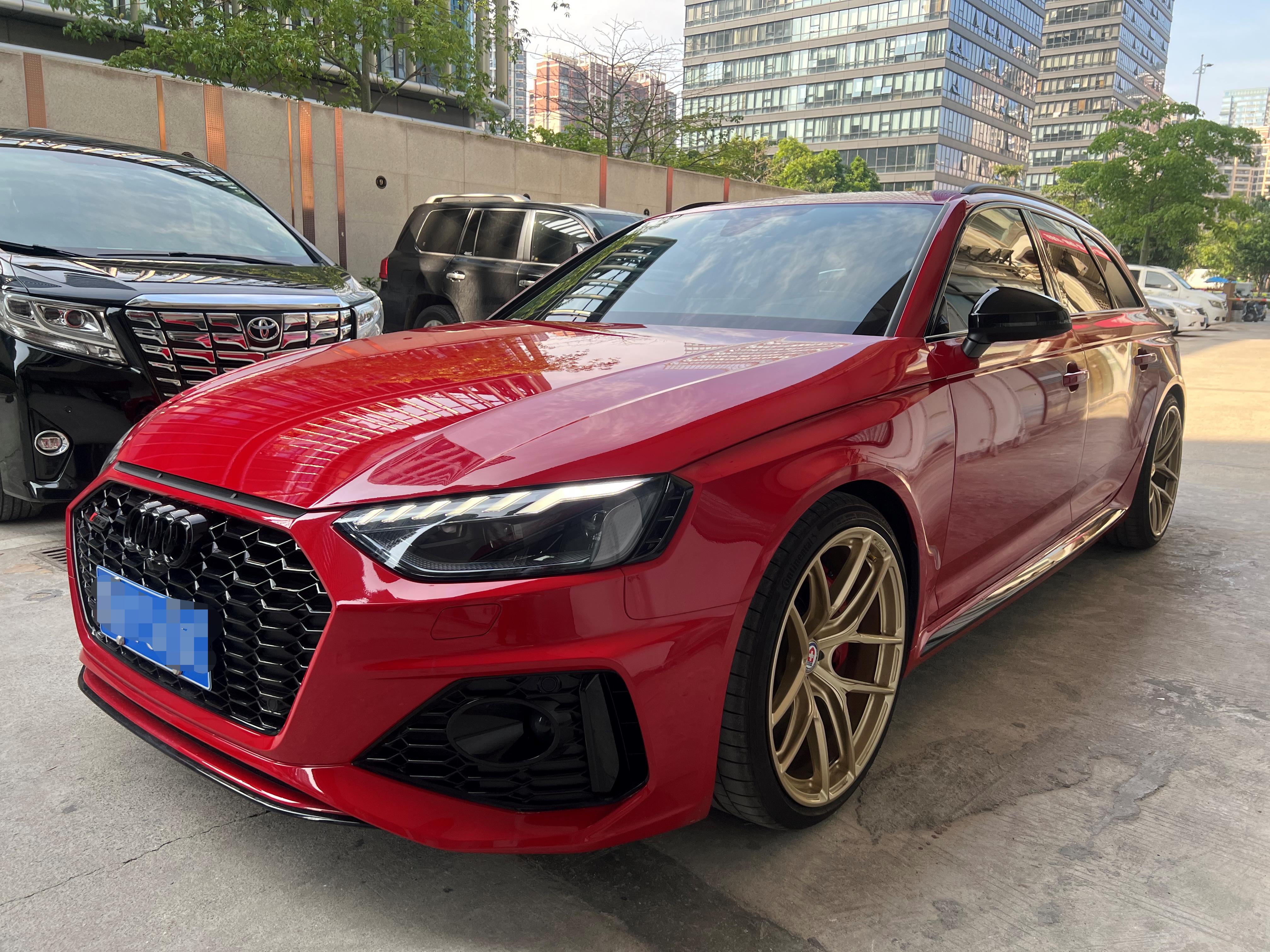 奥迪RS&R系RS4红色2021年10月