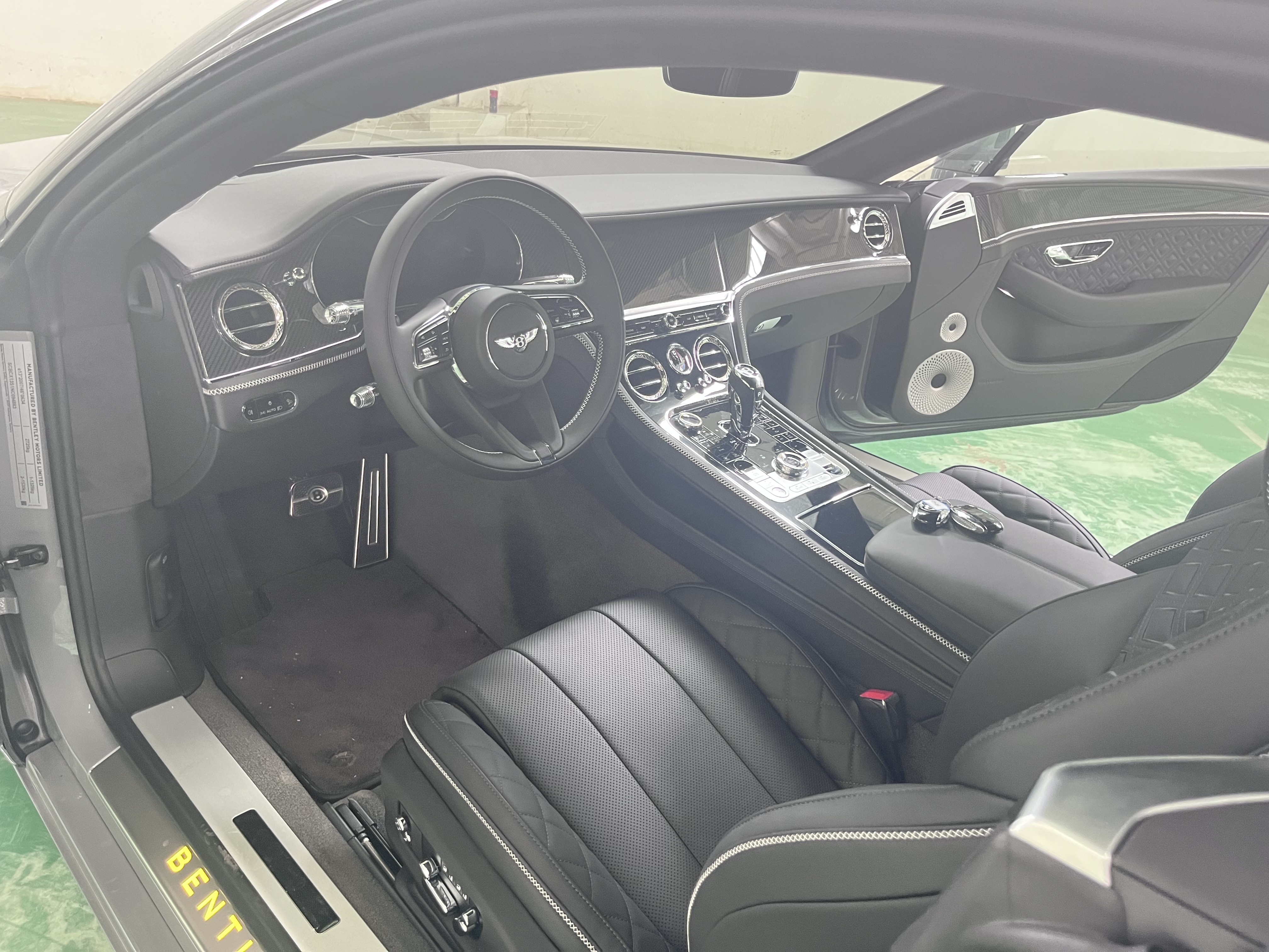 宾利 2022款 欧陆 4.0t gt v8