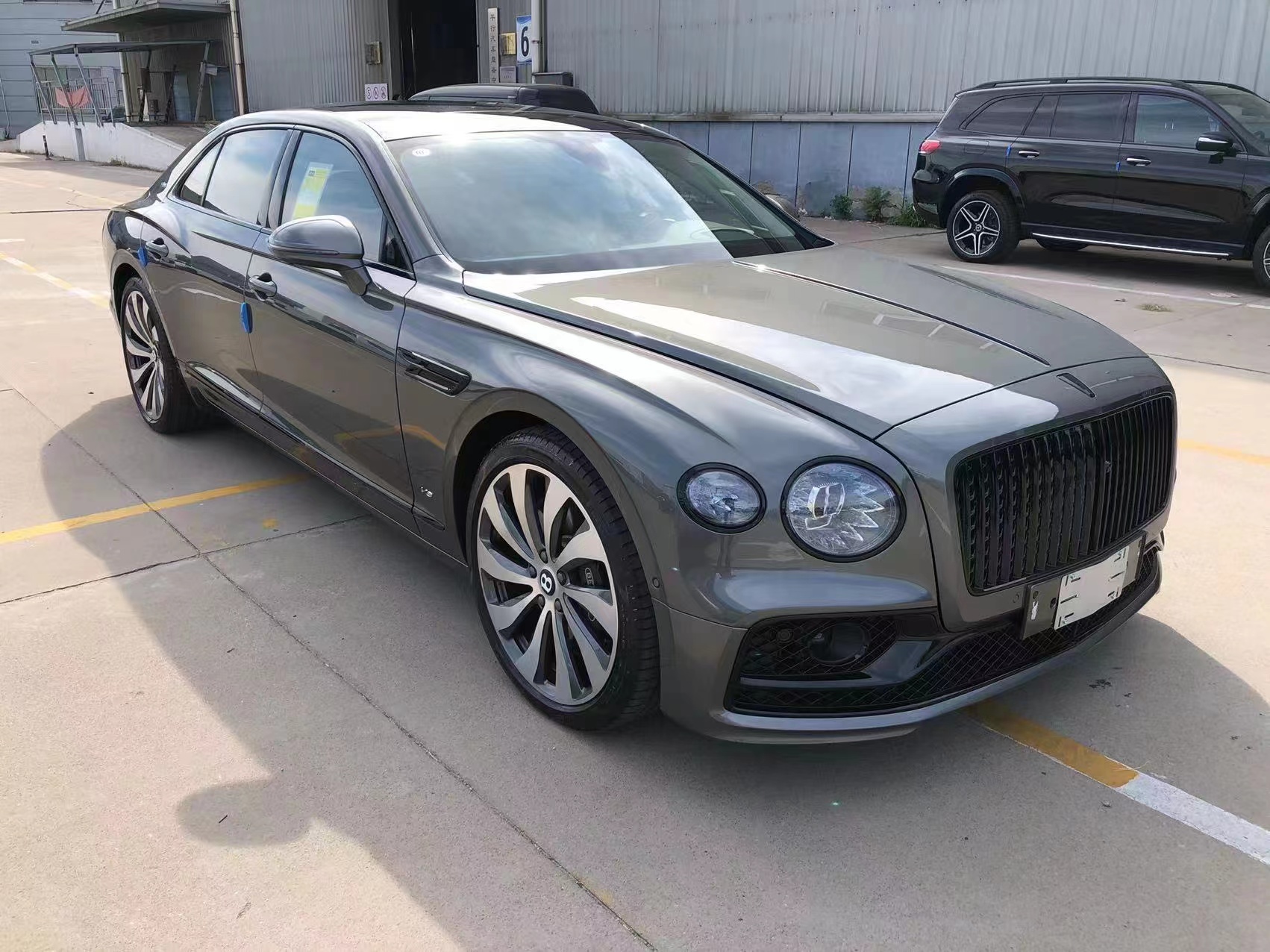 宾利 2021款 飞驰 4.0t v8 标准版