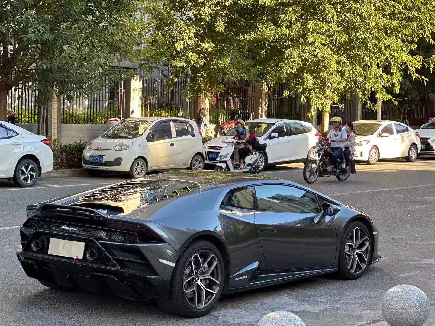 兰博基尼 2020款 Huracán EVO RWD报价|图片|出售|多少钱|哪里有卖的215.82万元-超跑之家