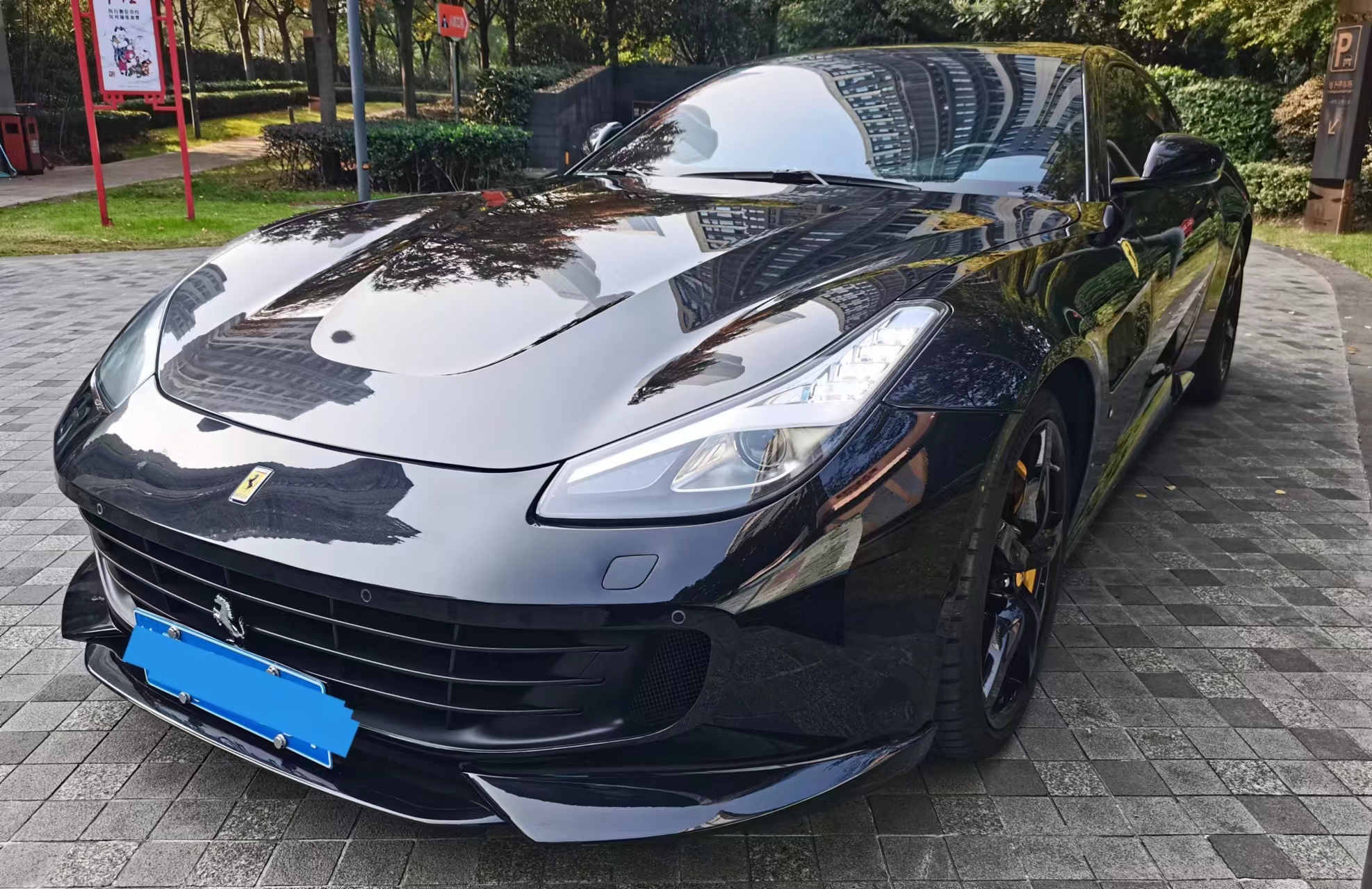 法拉利GTC4 lusso T黑色2018年03月
