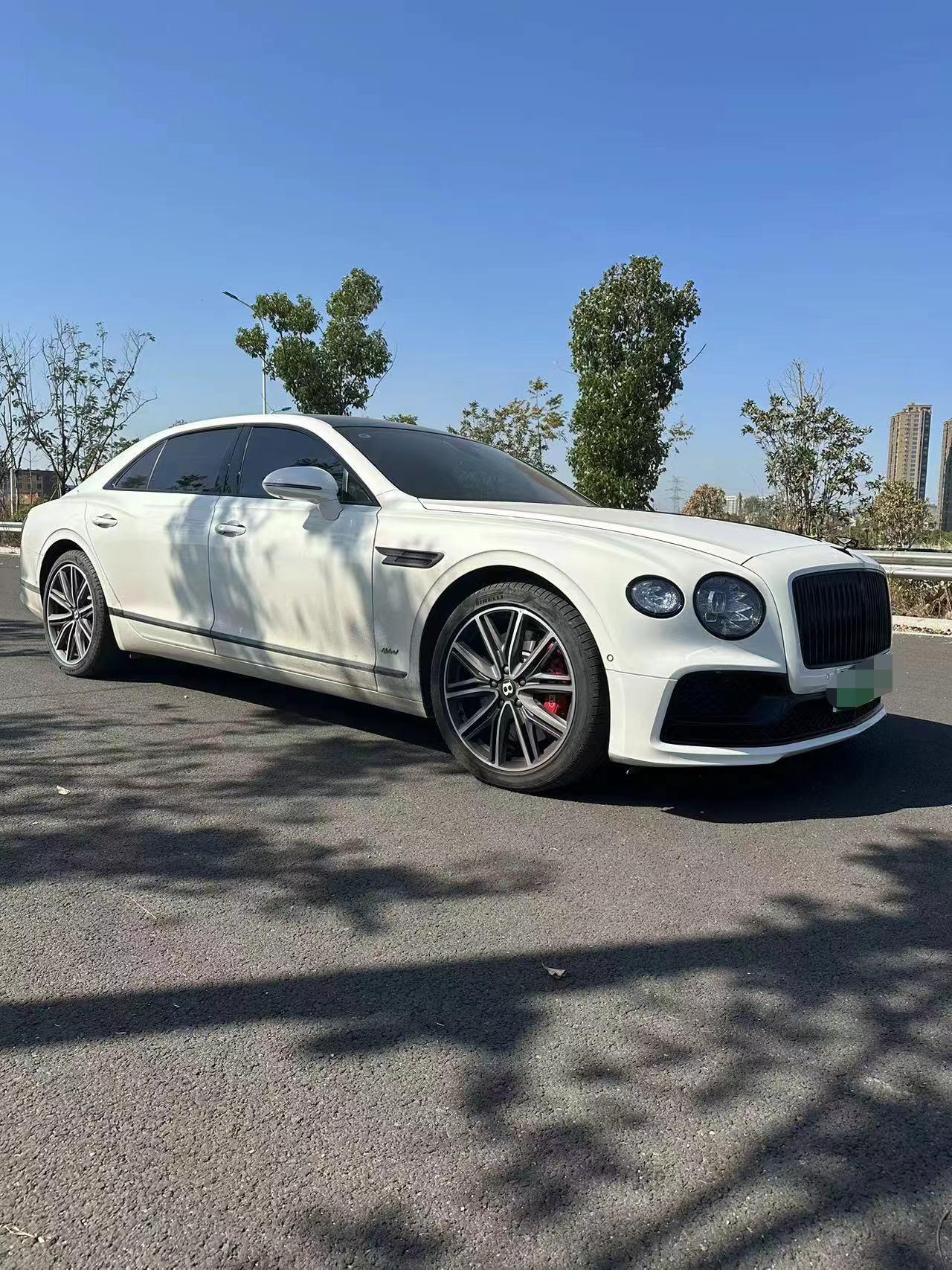 宾利飞驰 插电混动 2022款hybrid