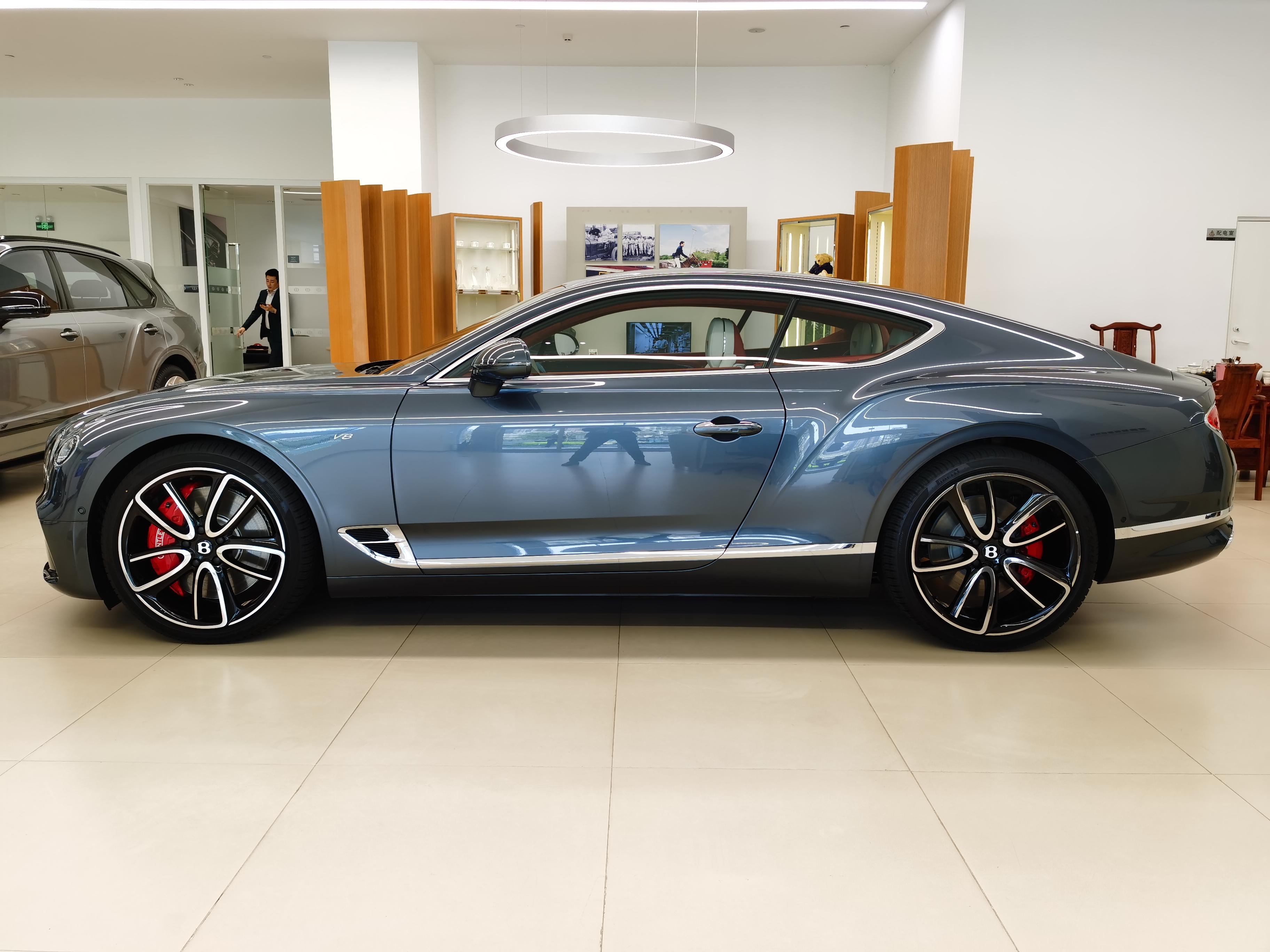 宾利 2022款 欧陆 4.0T GT V8报价|图片|出售|多少钱|哪里有卖的355.41万元-超跑之家
