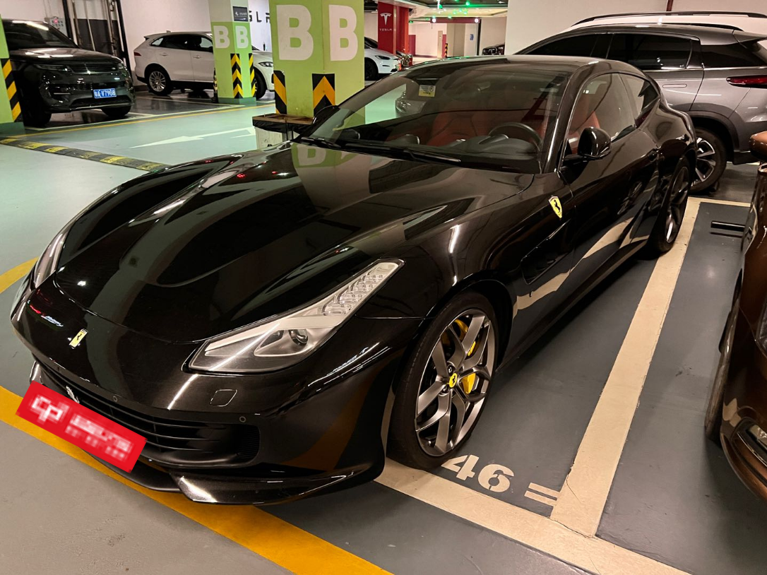法拉利GTC4 lusso T黑色2018年12月