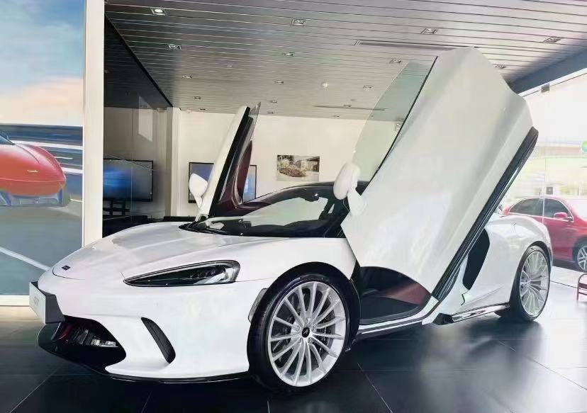迈凯伦GT白色2024年05月