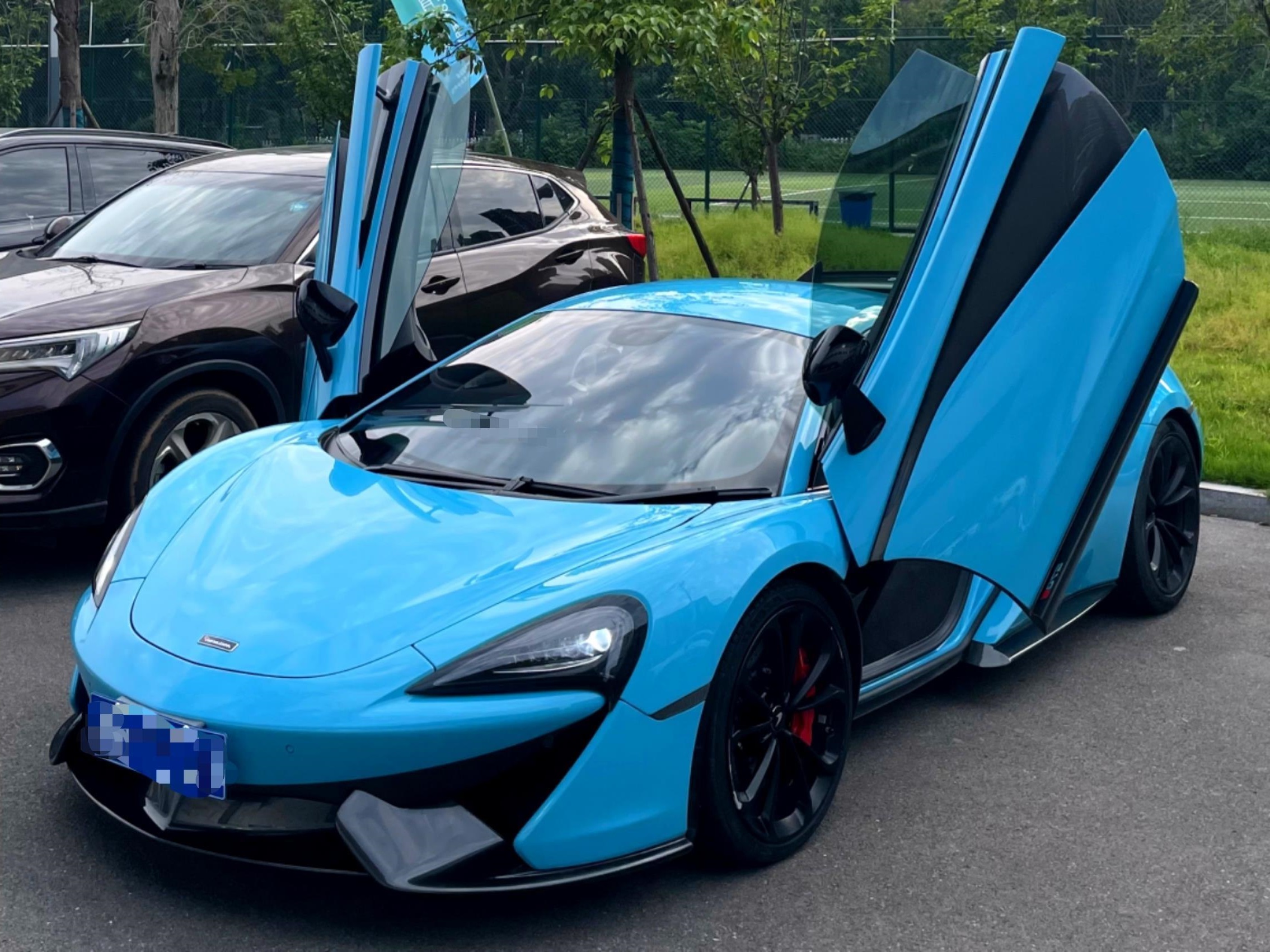 迈凯伦570蓝色2019年07月