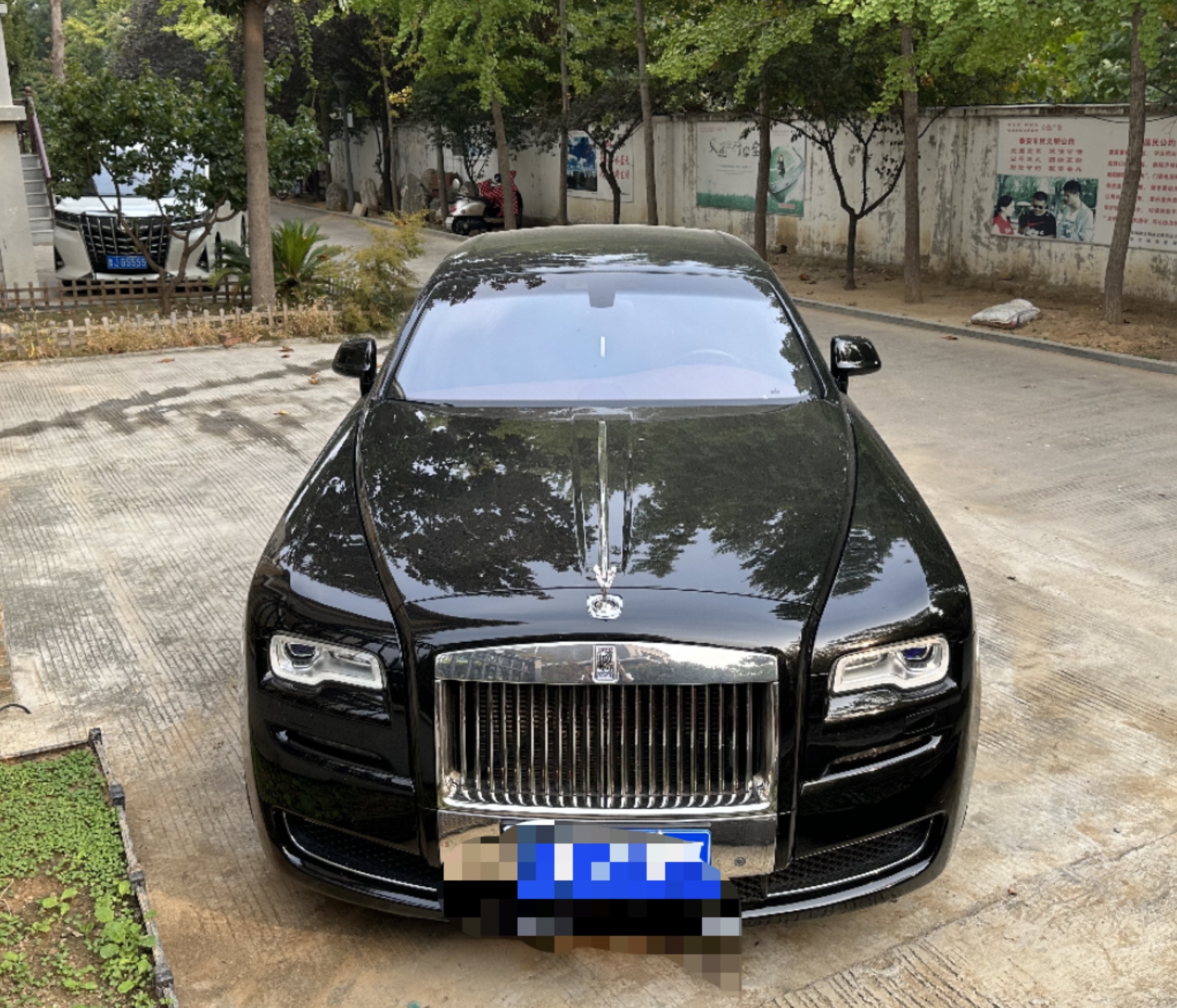 劳斯莱斯古思特黑色2016年10月