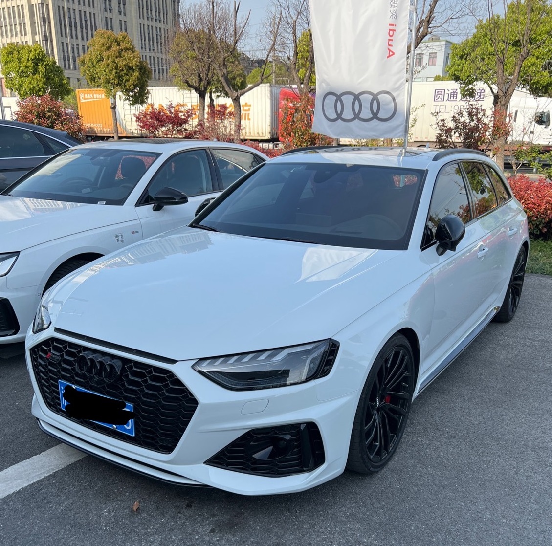 奥迪RS&R系RS4白色2020年11月