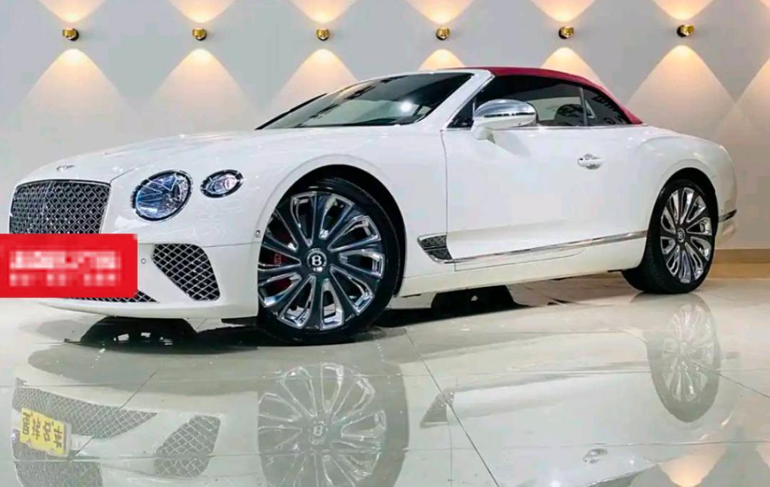 宾利欧陆GT白色2021年07月