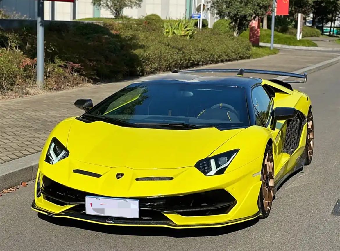 兰博基尼Aventador黄色2015年04月