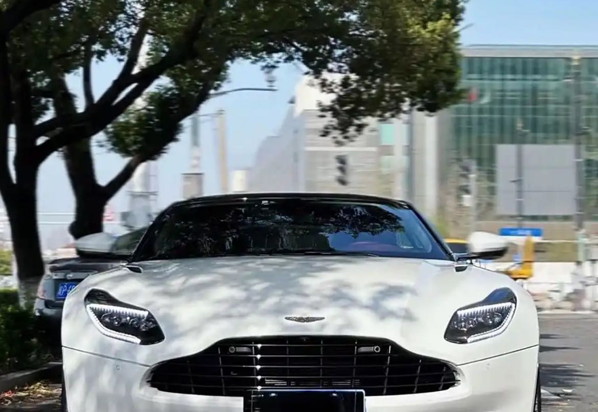 阿斯顿马丁DB11 白色2019年03月