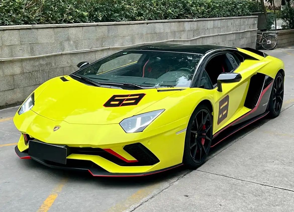 兰博基尼Aventador黄色2019年09月