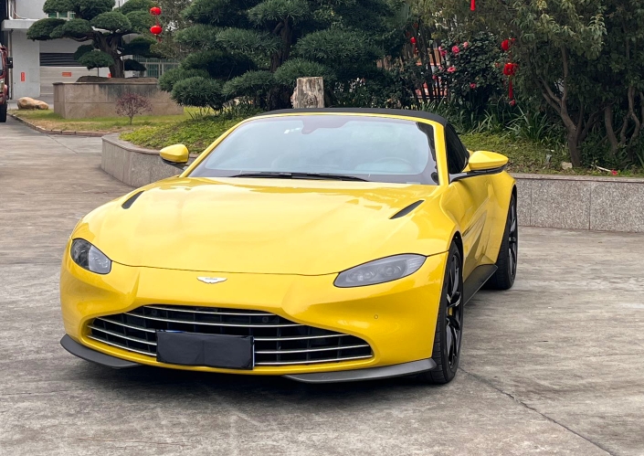 阿斯顿马丁Vantage 黄色2021年06月