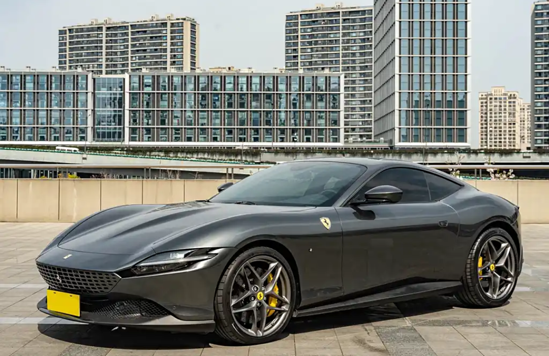 法拉利Roma银灰色2023年02月