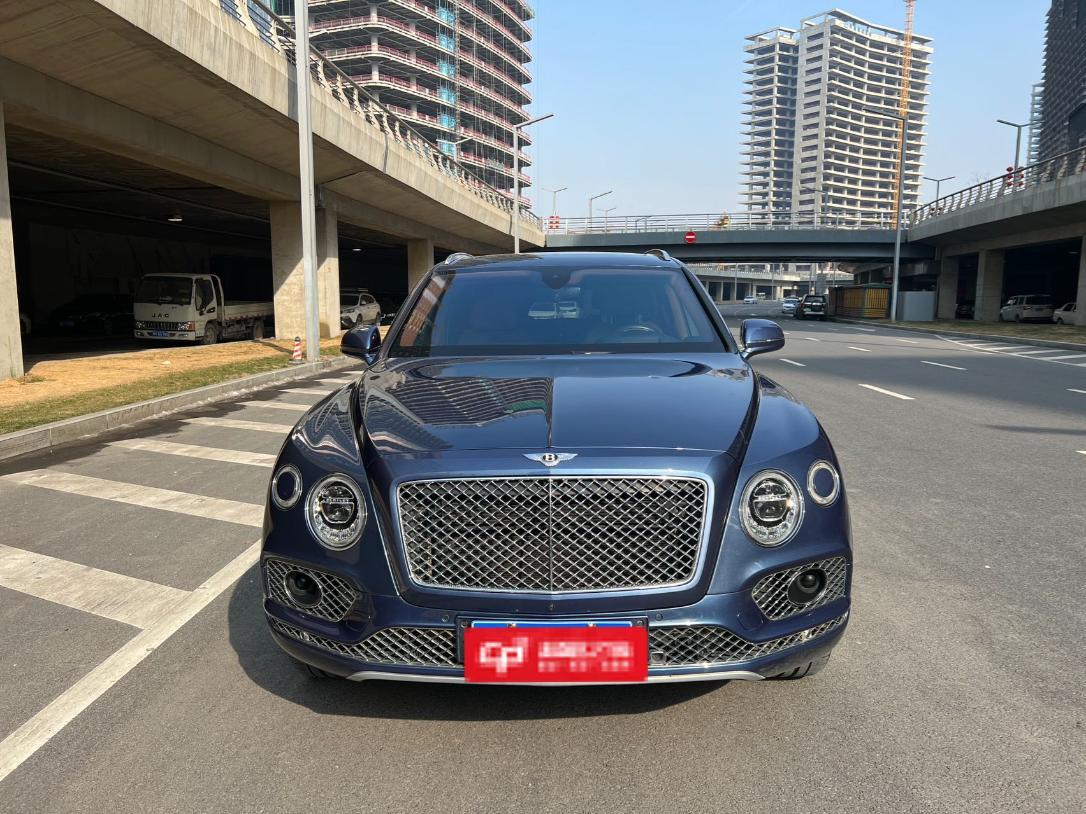 宾利 2016款 添越 6.0T 标准版