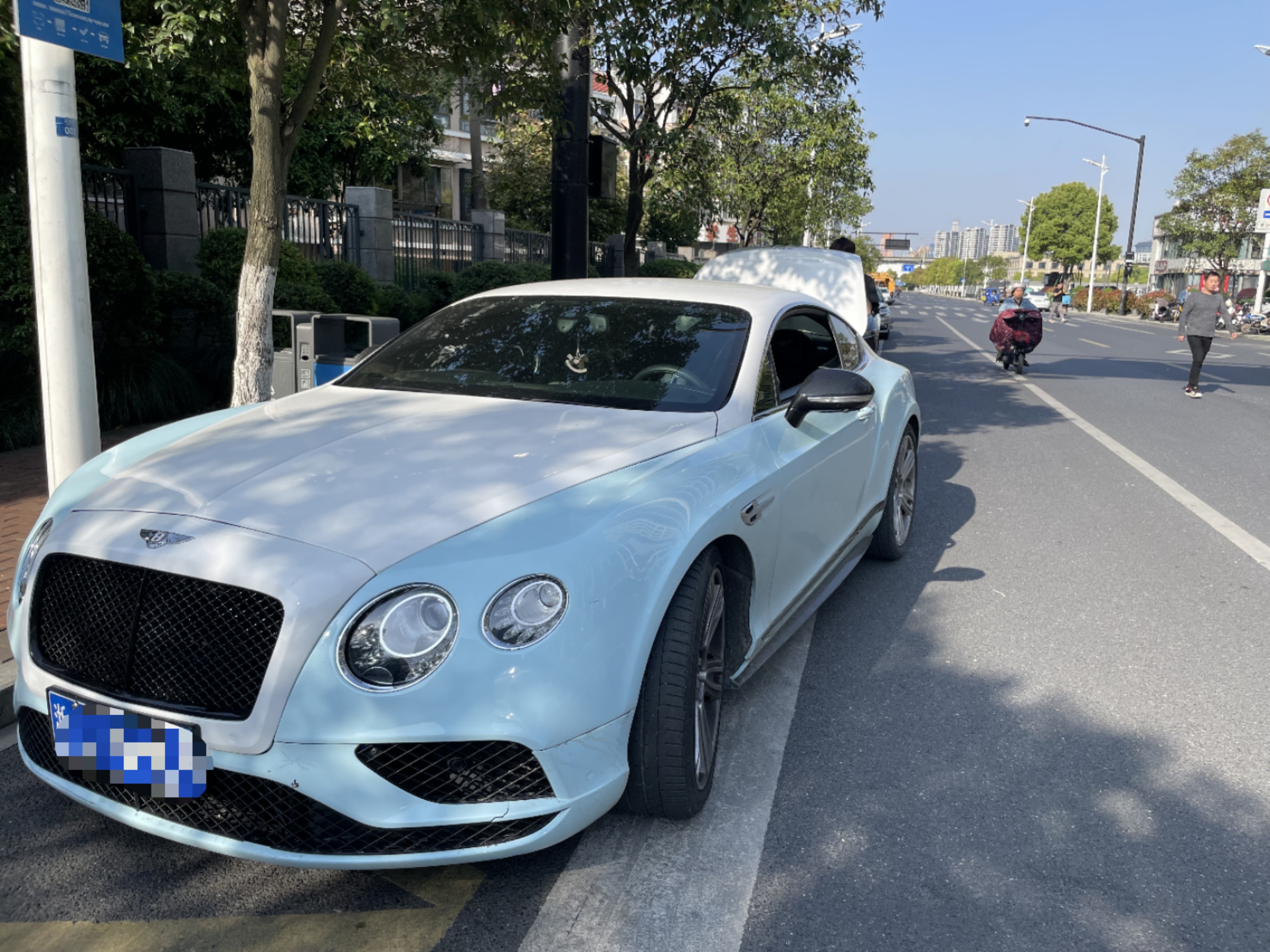 宾利 2016款 欧陆 4.0T GT V8 标准版