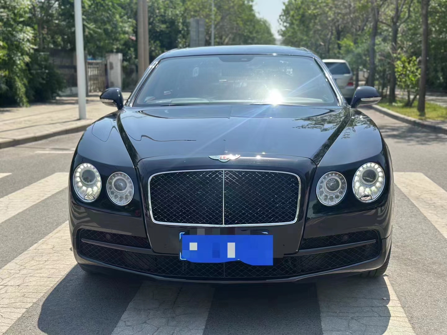 宾利 2014款 飞驰 4.0T V8 标准版