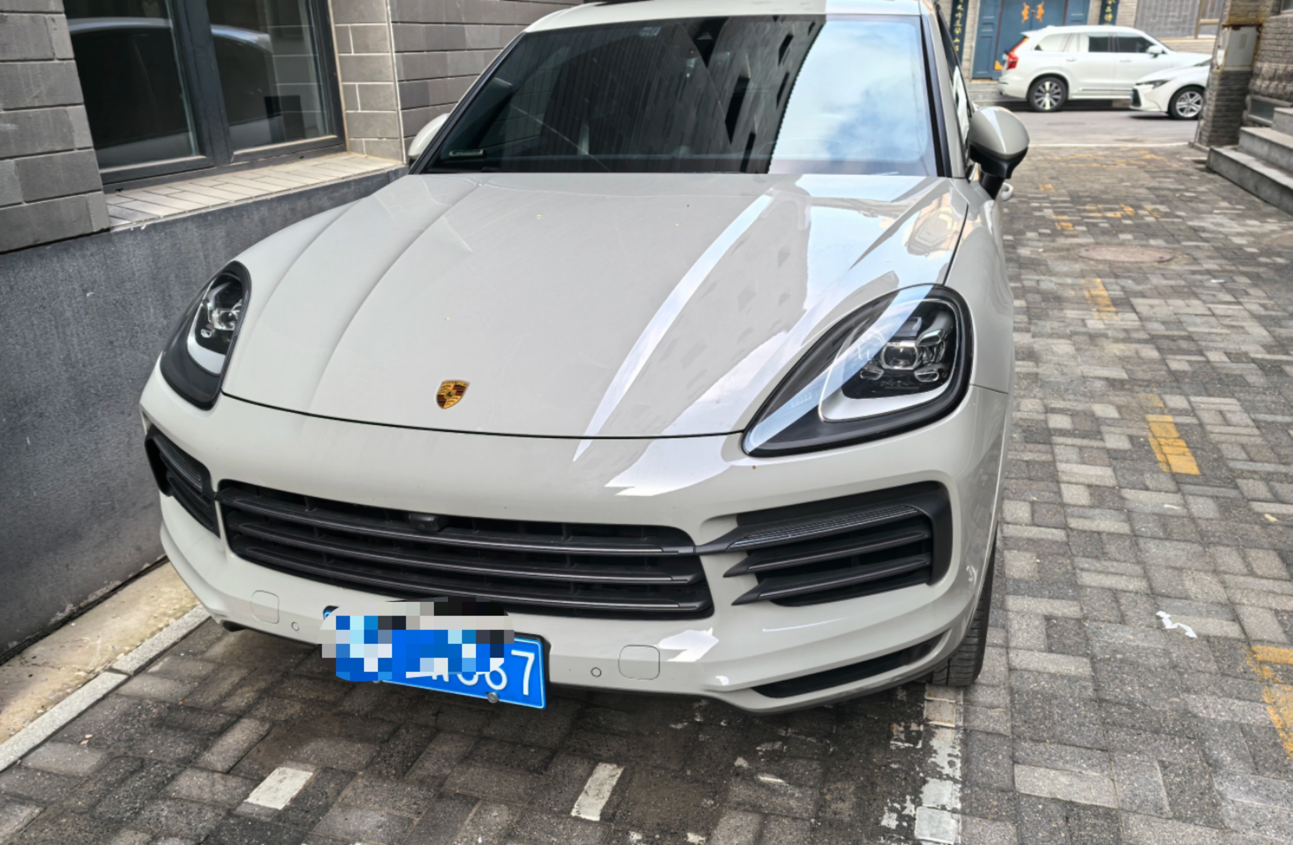 保时捷 2023款 Cayenne 3.0T 铂金版