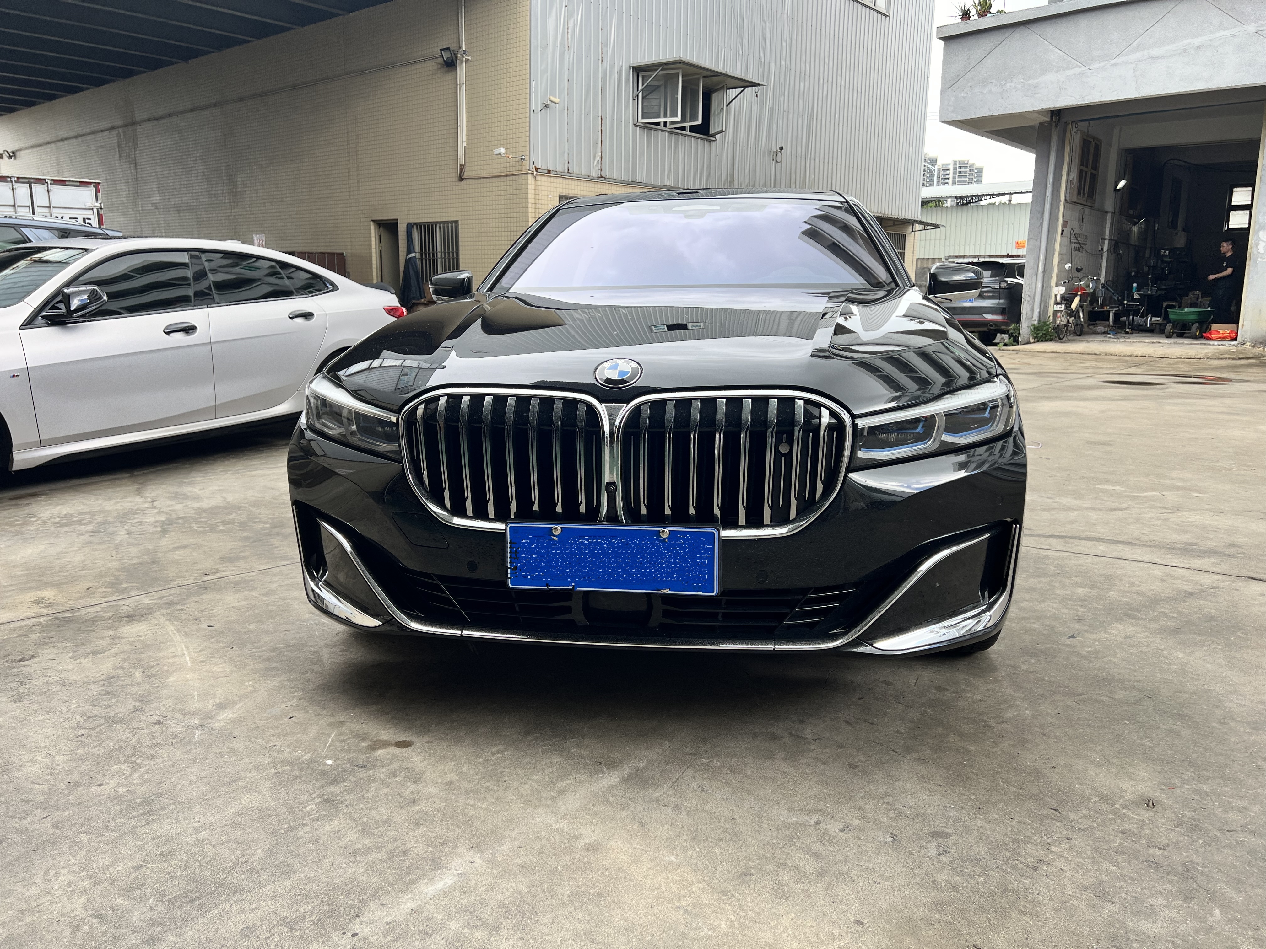  宝马 2019款 M760Li xDrive V12 豪华版