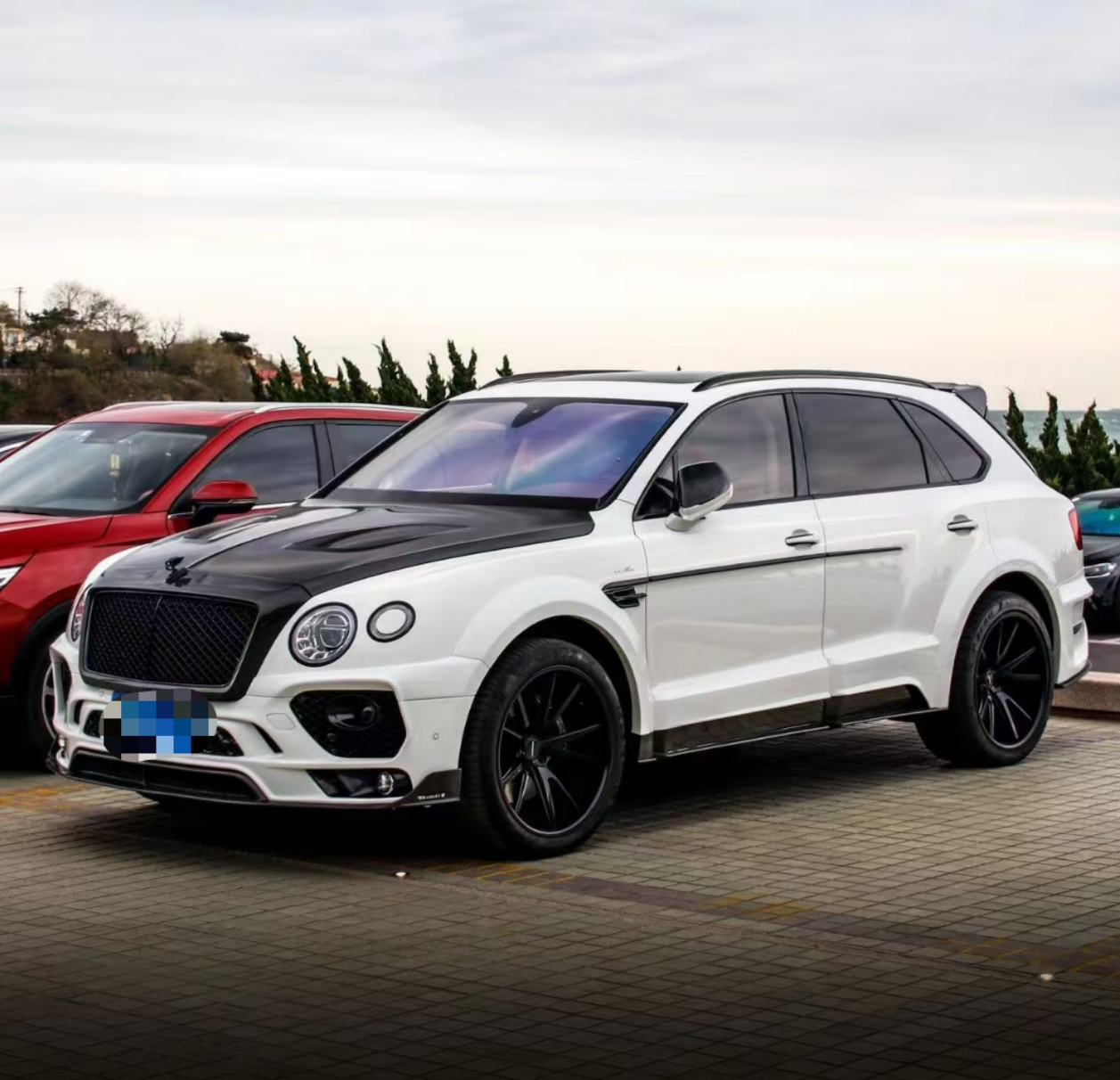 宾利 2016款 添越 6.0T First Edition 限量版