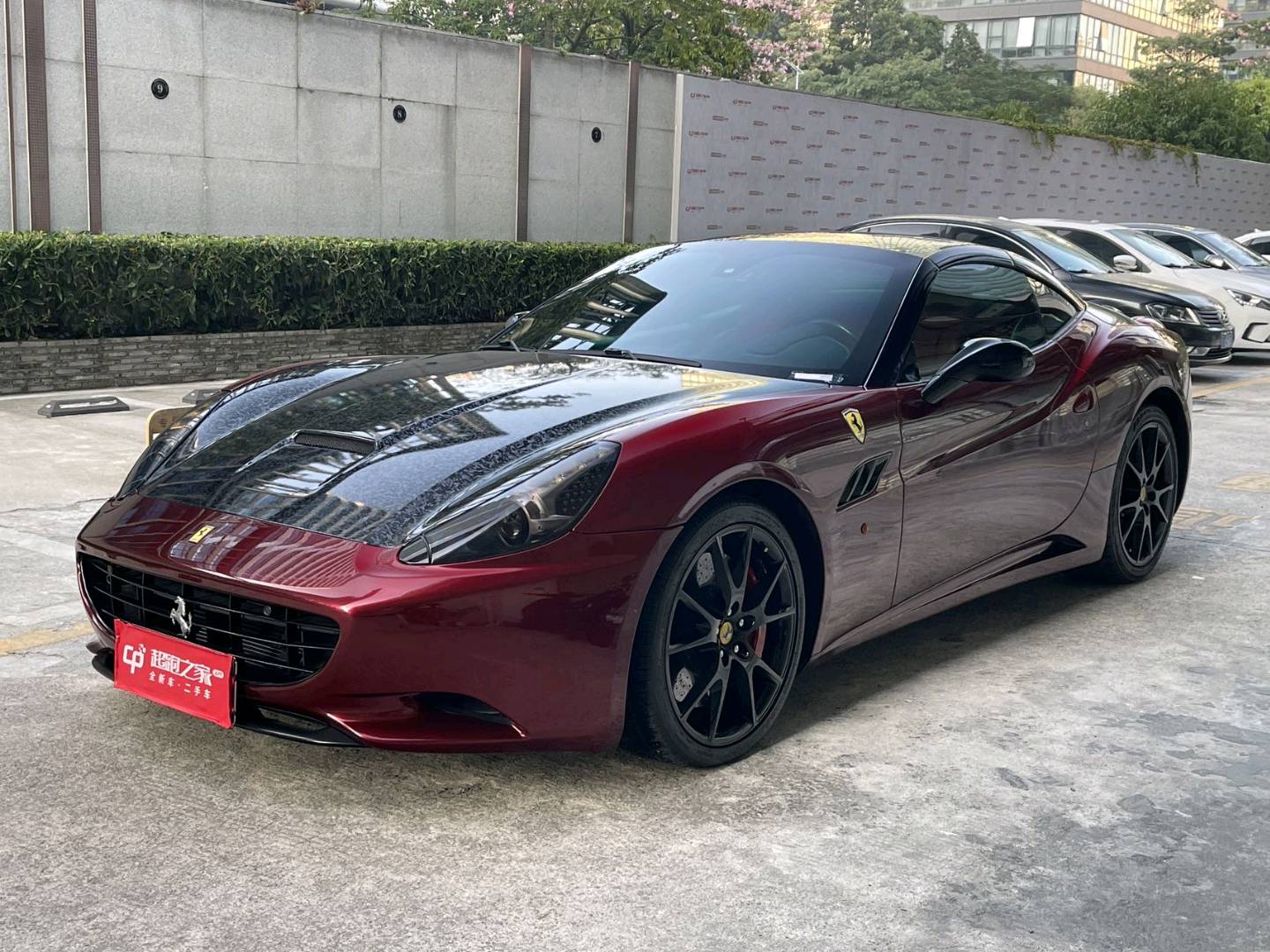 法拉利California T红色2011年07月