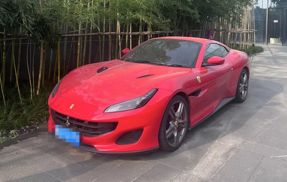 法拉利Portofino红色2019年06月