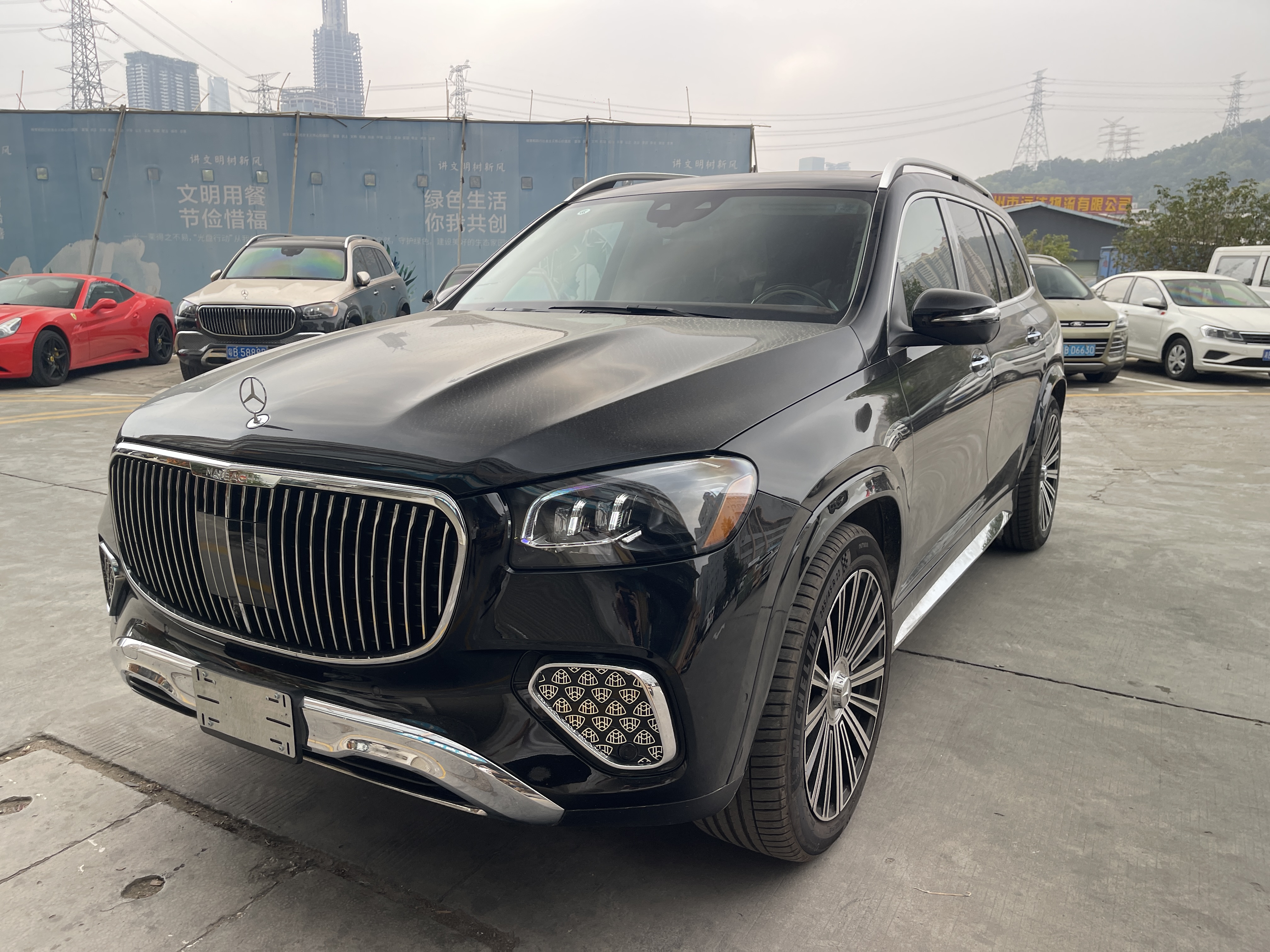 奔驰迈巴赫GLS480定制版黑色2025年07月