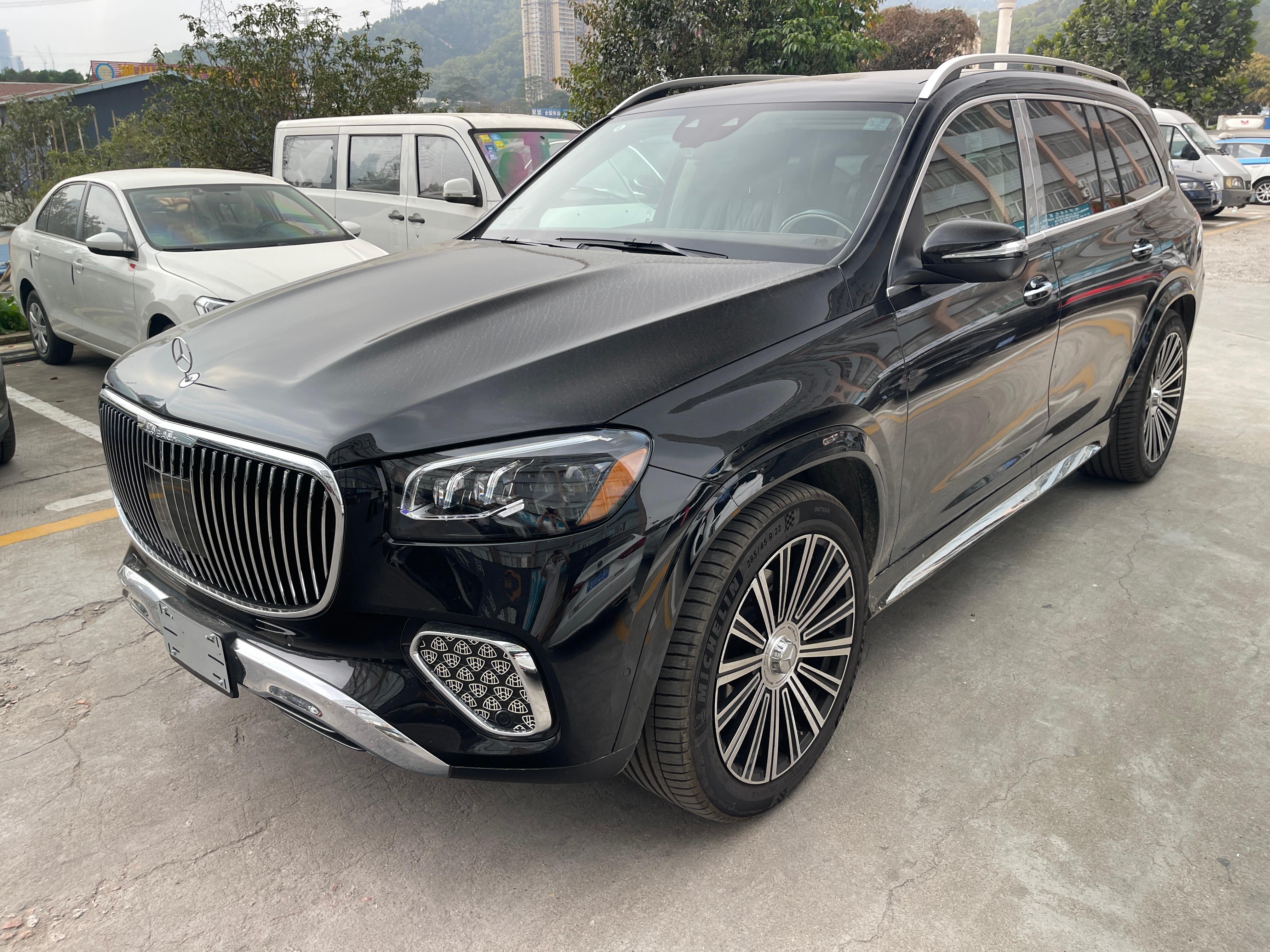 奔驰迈巴赫GLS480定制版黑色2025年07月
