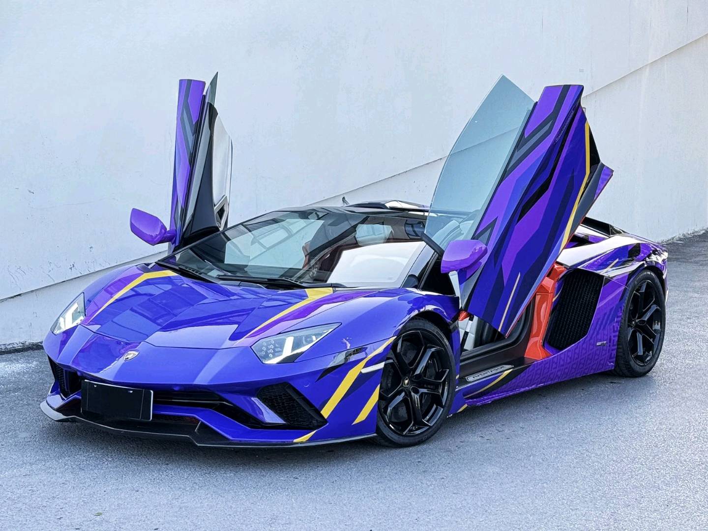 兰博基尼Aventador橙色2015年05月