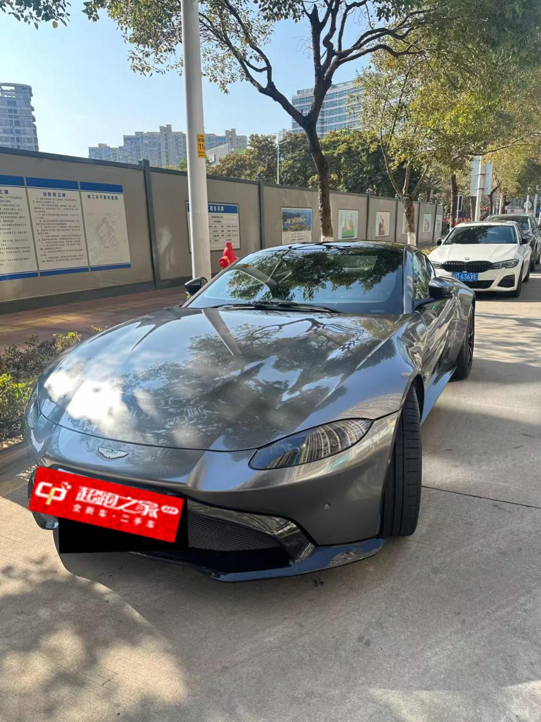 阿斯顿马丁Vantage 蓝色2022年03月