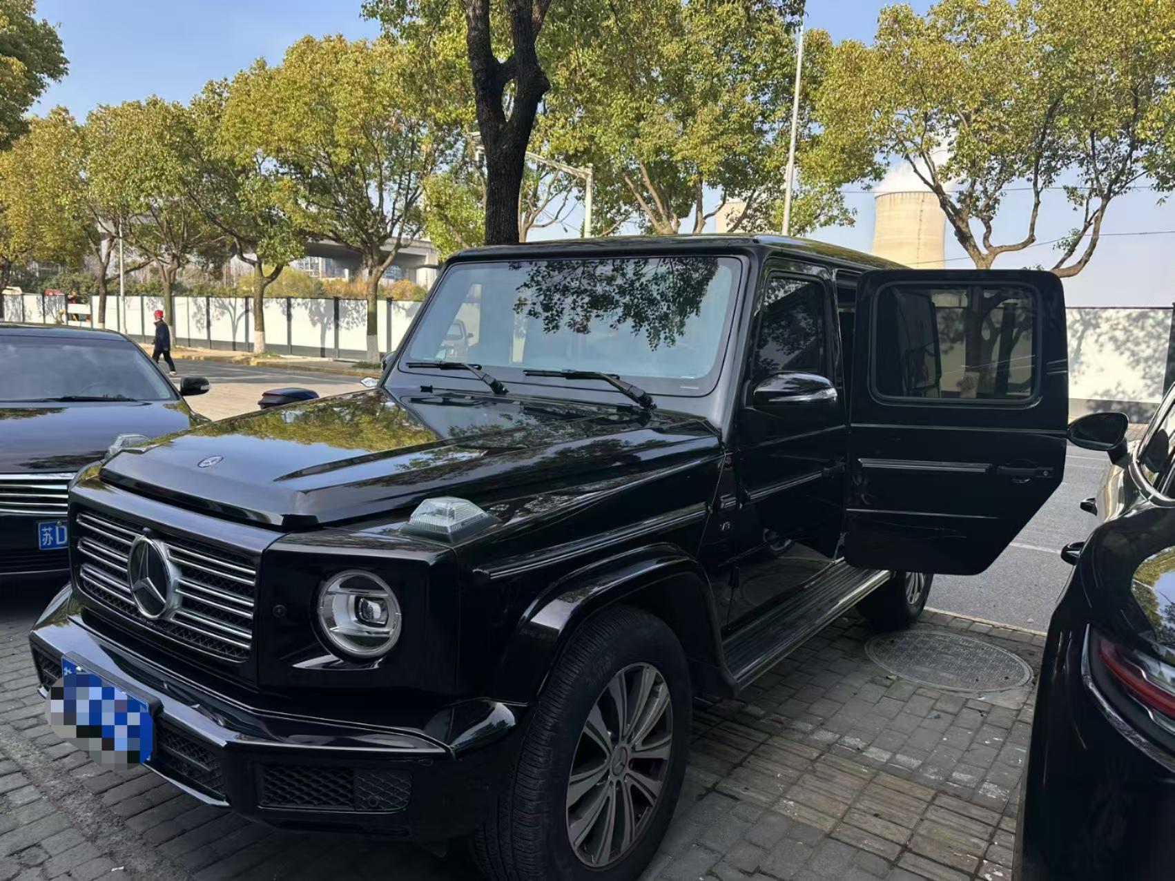 奔驰G级黑色2019年09月