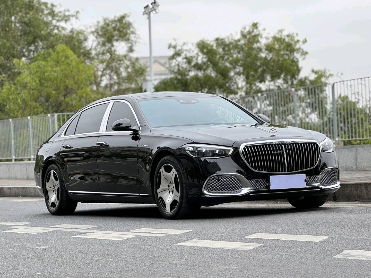 奔驰 2022款 迈巴赫S级 S 480 4MATIC 智臻特别版