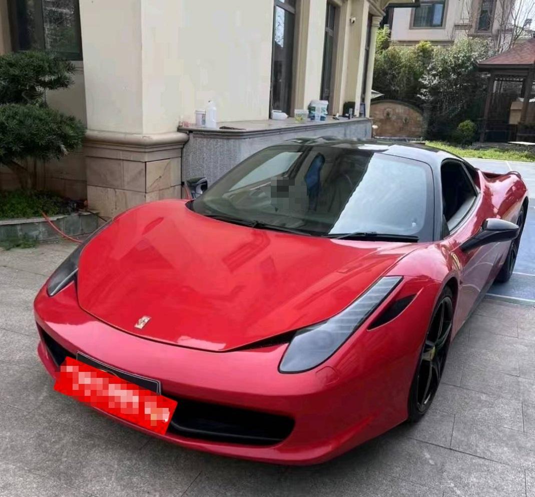 法拉利 2011款 458 4.5L Italia