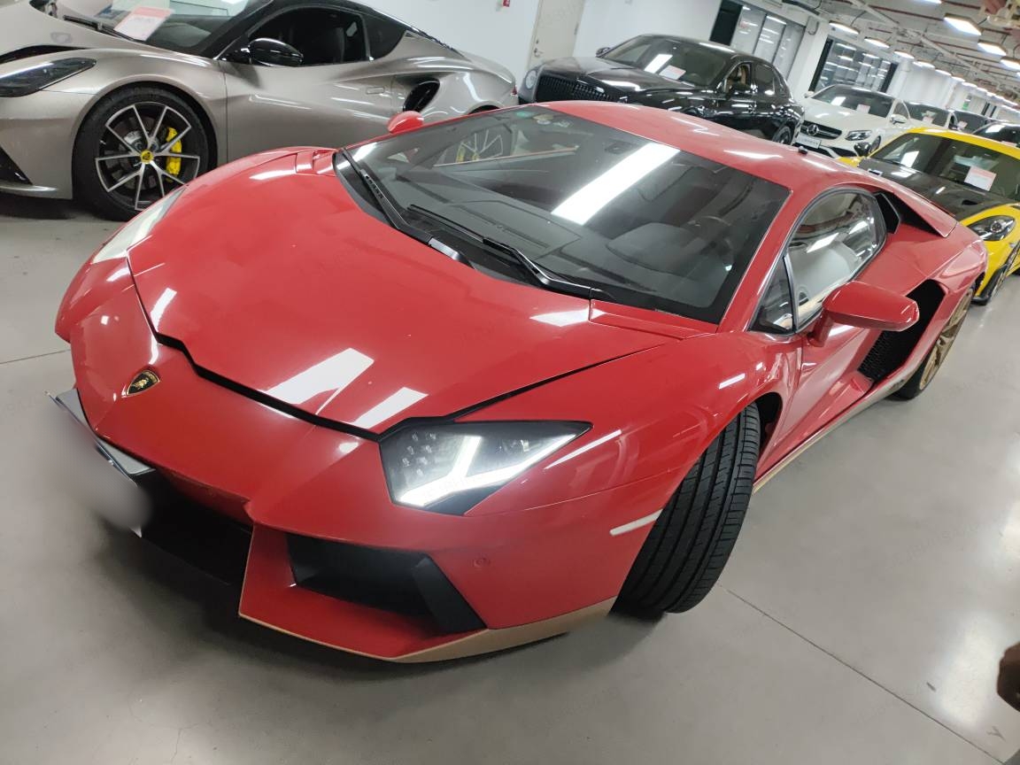 兰博基尼Aventador红色2017年02月