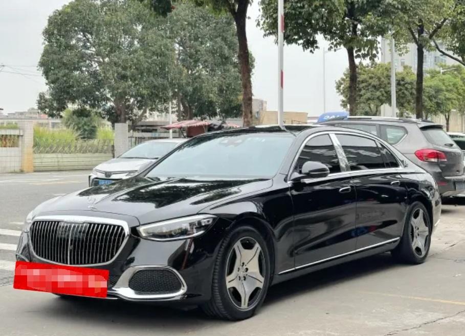 奔驰迈巴赫S级黑色2023年01月