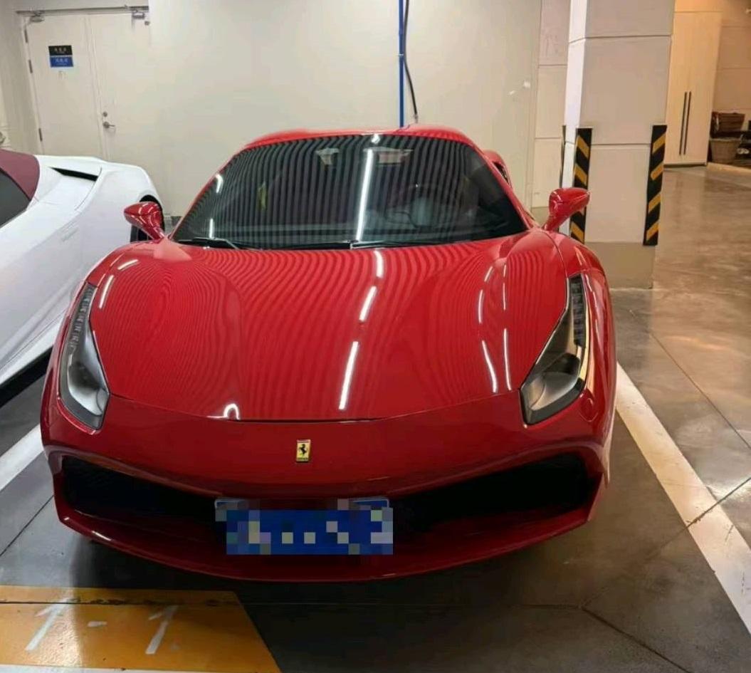 法拉利 2015款 488 Spider