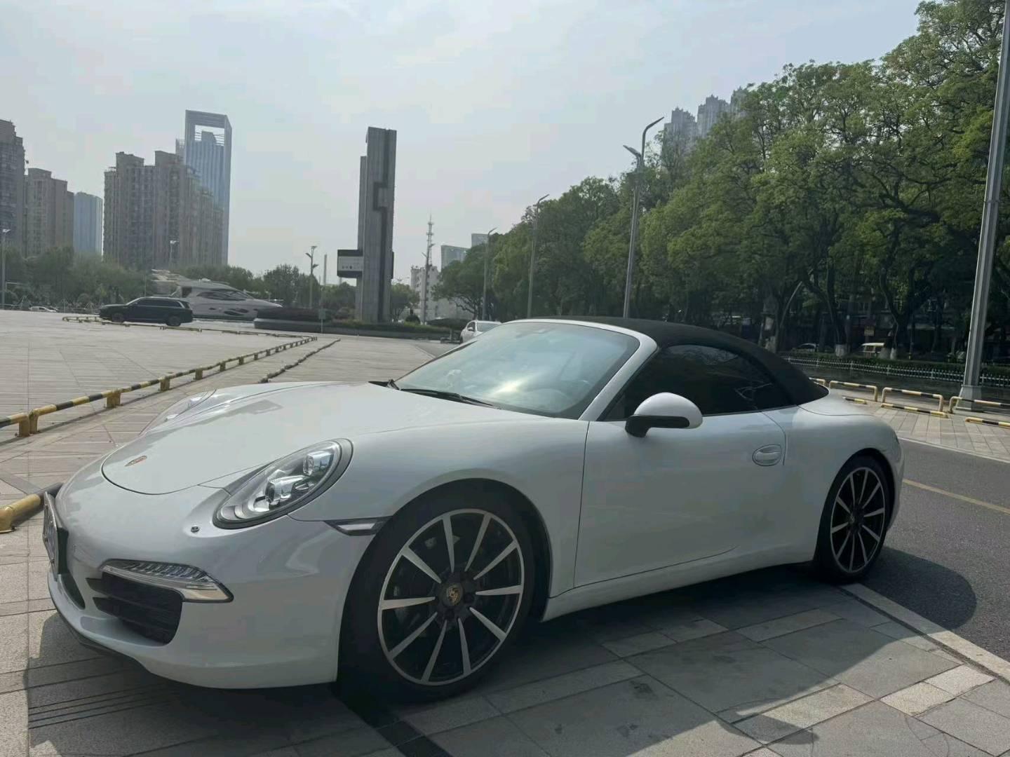 保时捷911白色2016年05月