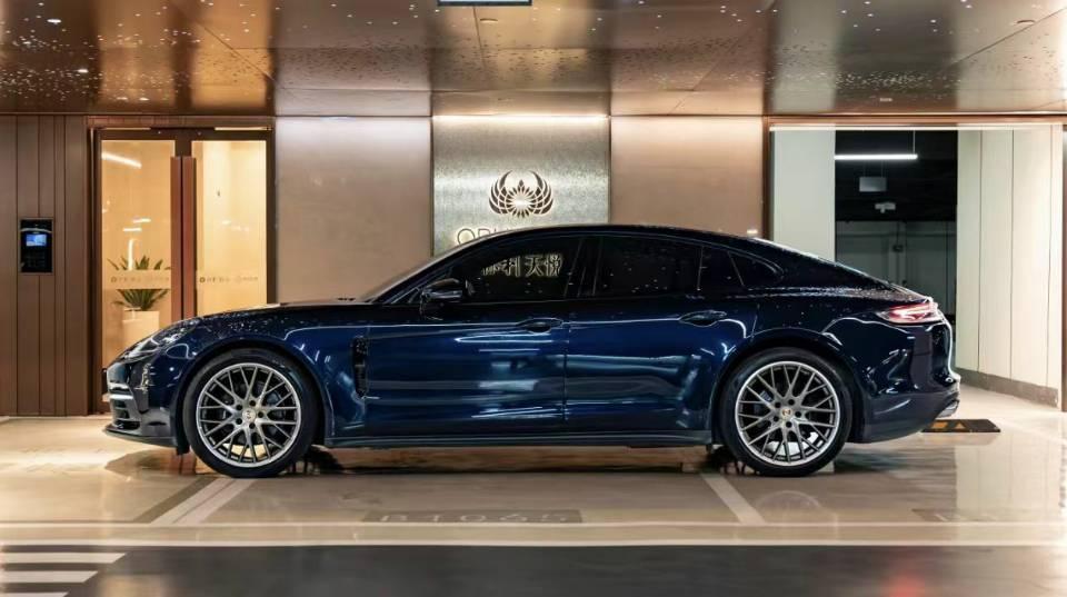 保时捷Panamera 蓝色2018年05月
