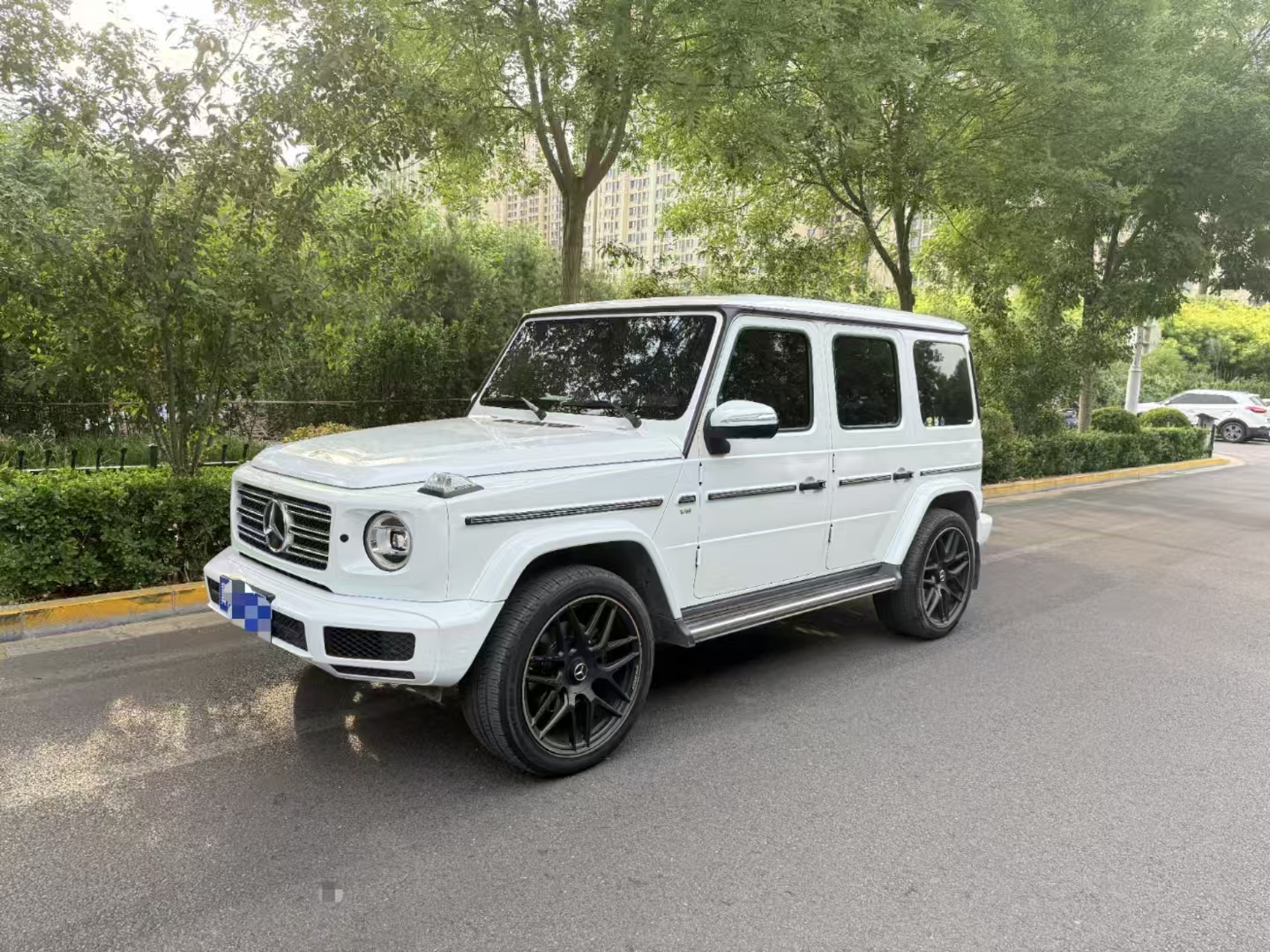 奔驰G级银灰色2022年01月