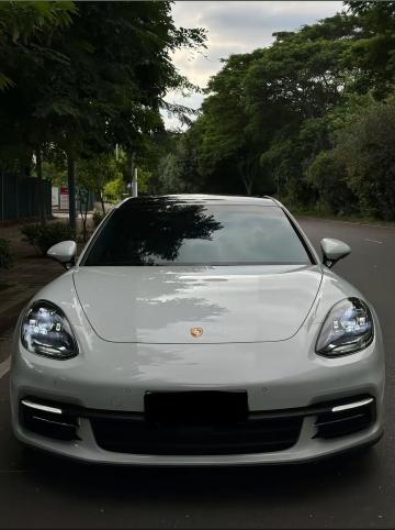 保时捷Panamera 白色2024年07月