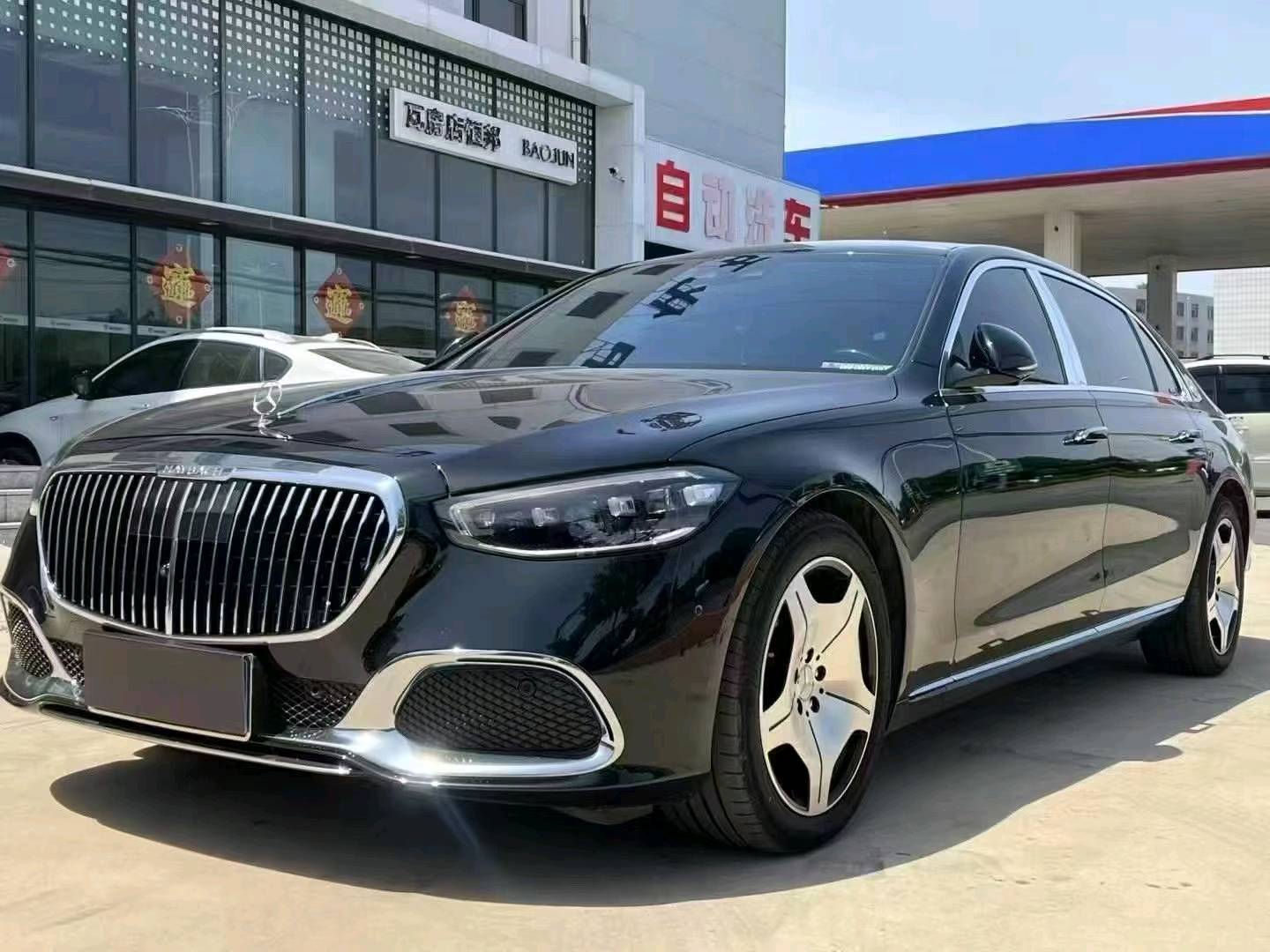奔驰迈巴赫S级黑色2022年04月
