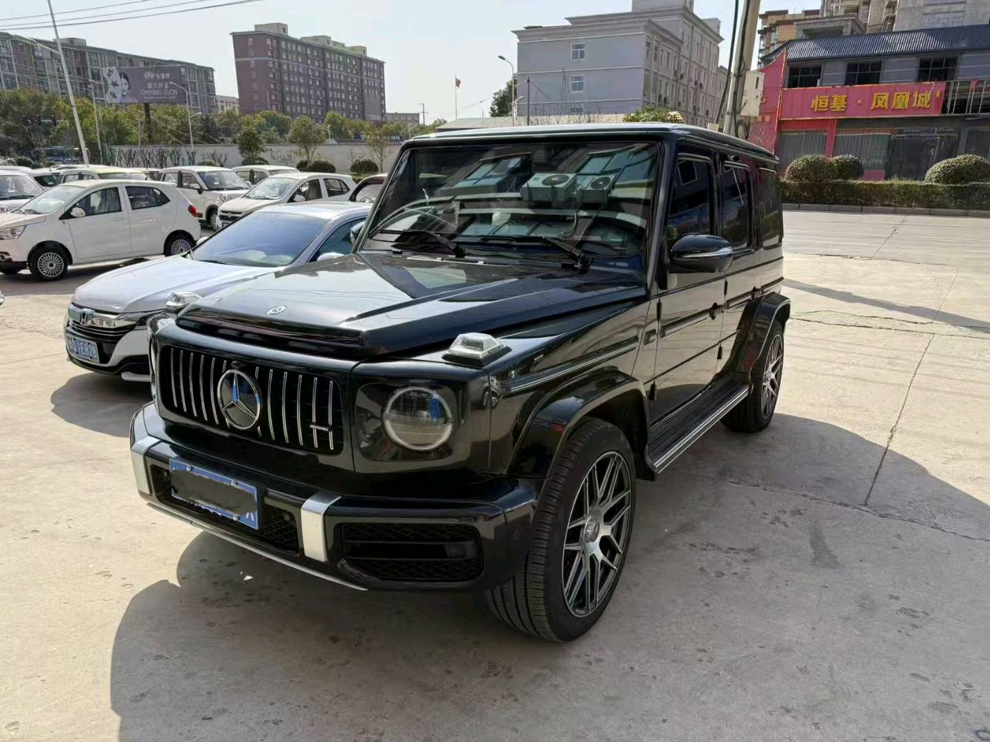 奔驰G级黑色2023年08月