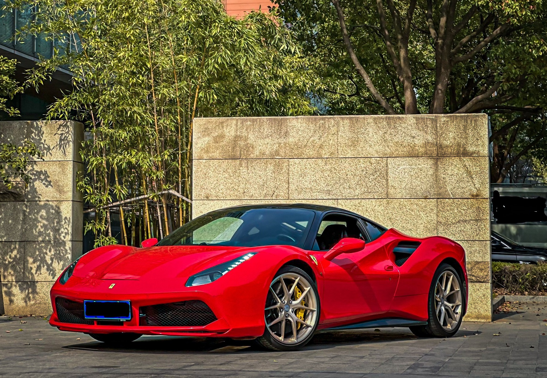 法拉利488红色2016年04月