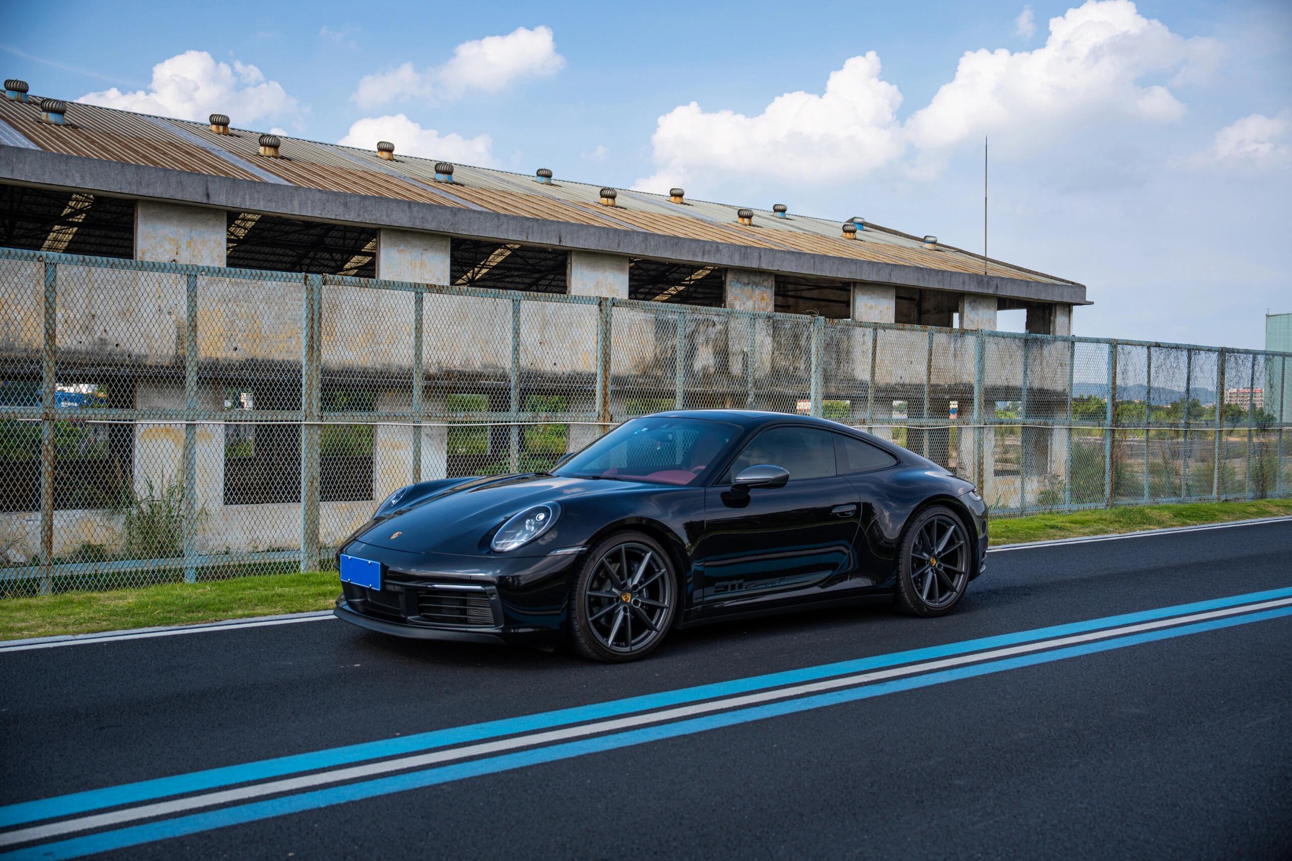 保时捷 2023款 911 Carrera 3.0T