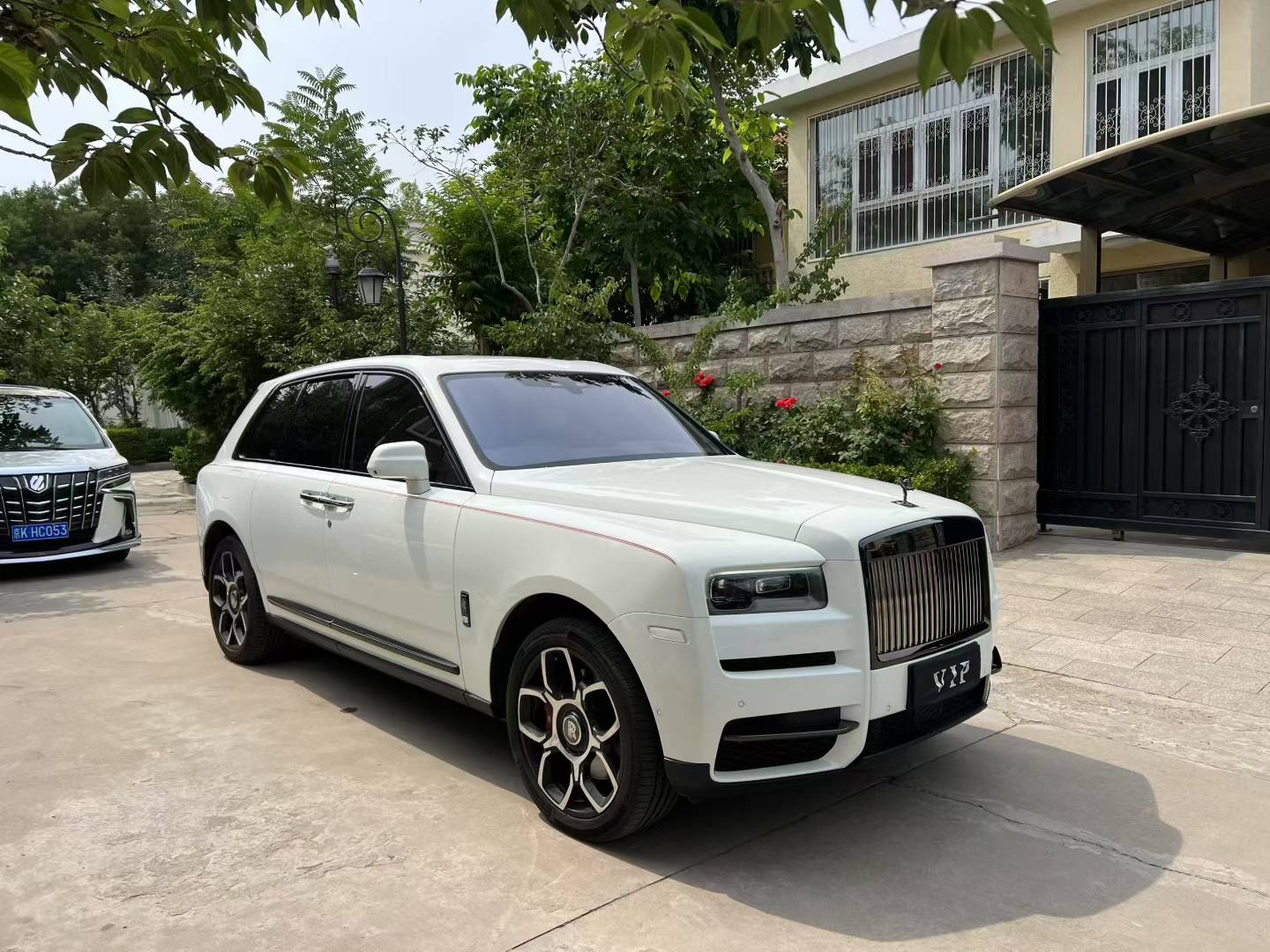 劳斯莱斯 2024款 库里南 Black Badge