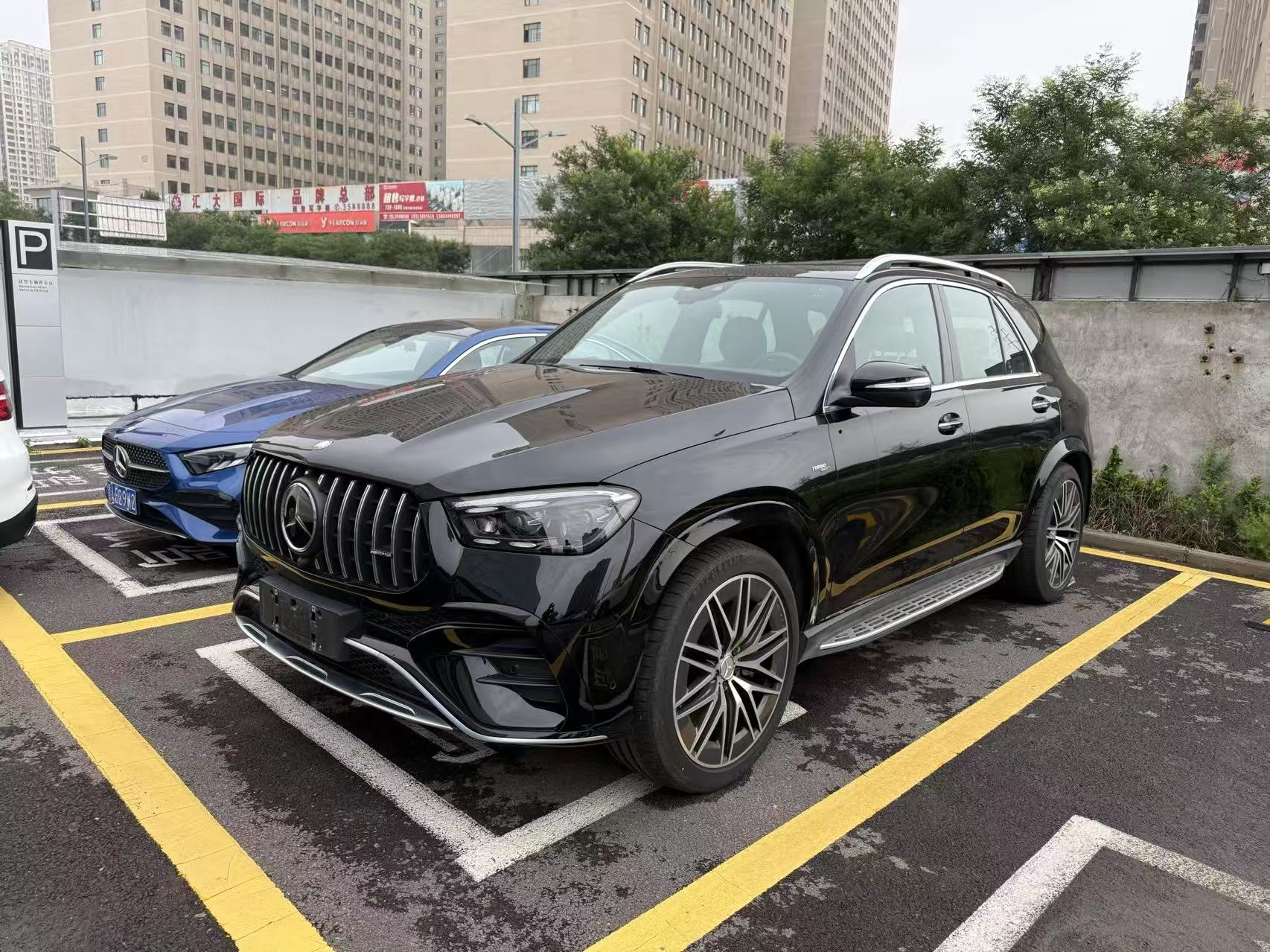 奔驰 2024款 GLE级AMG GLE 53 4MATIC+ 轿跑SUV